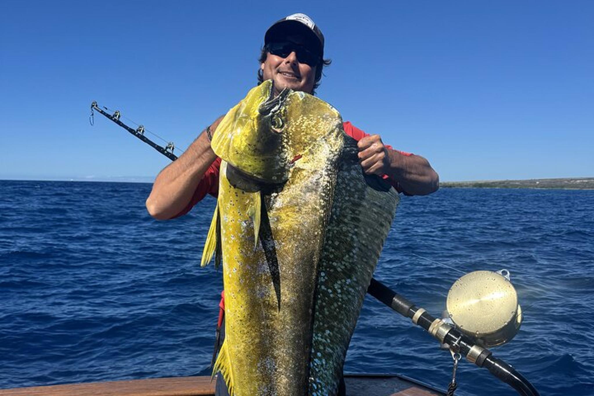 Kona Hawaii Deep Sea Fishing Trip - Image 2