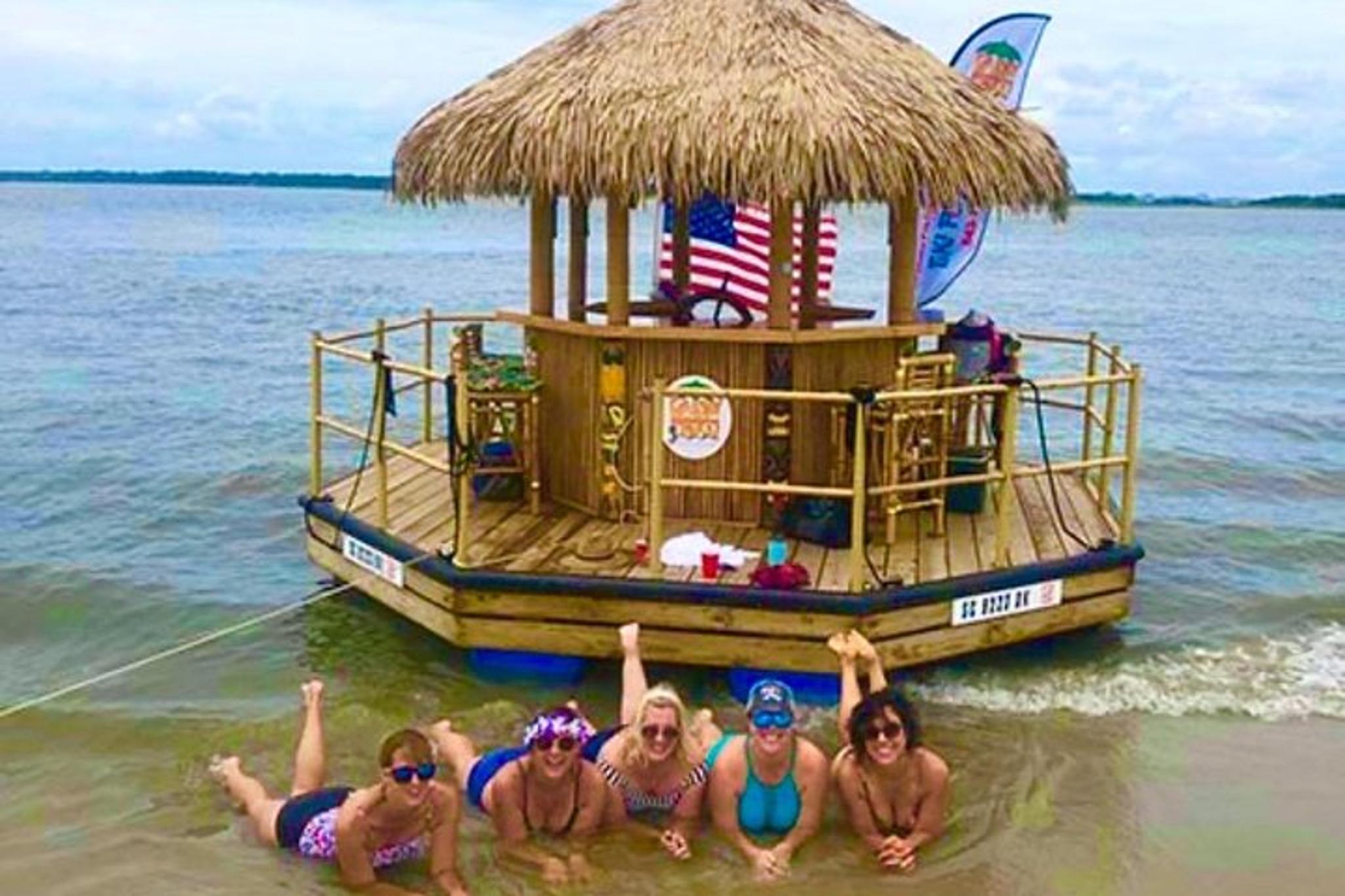 Clearwater Floating Tiki Bar Tour 90 min - Image 3