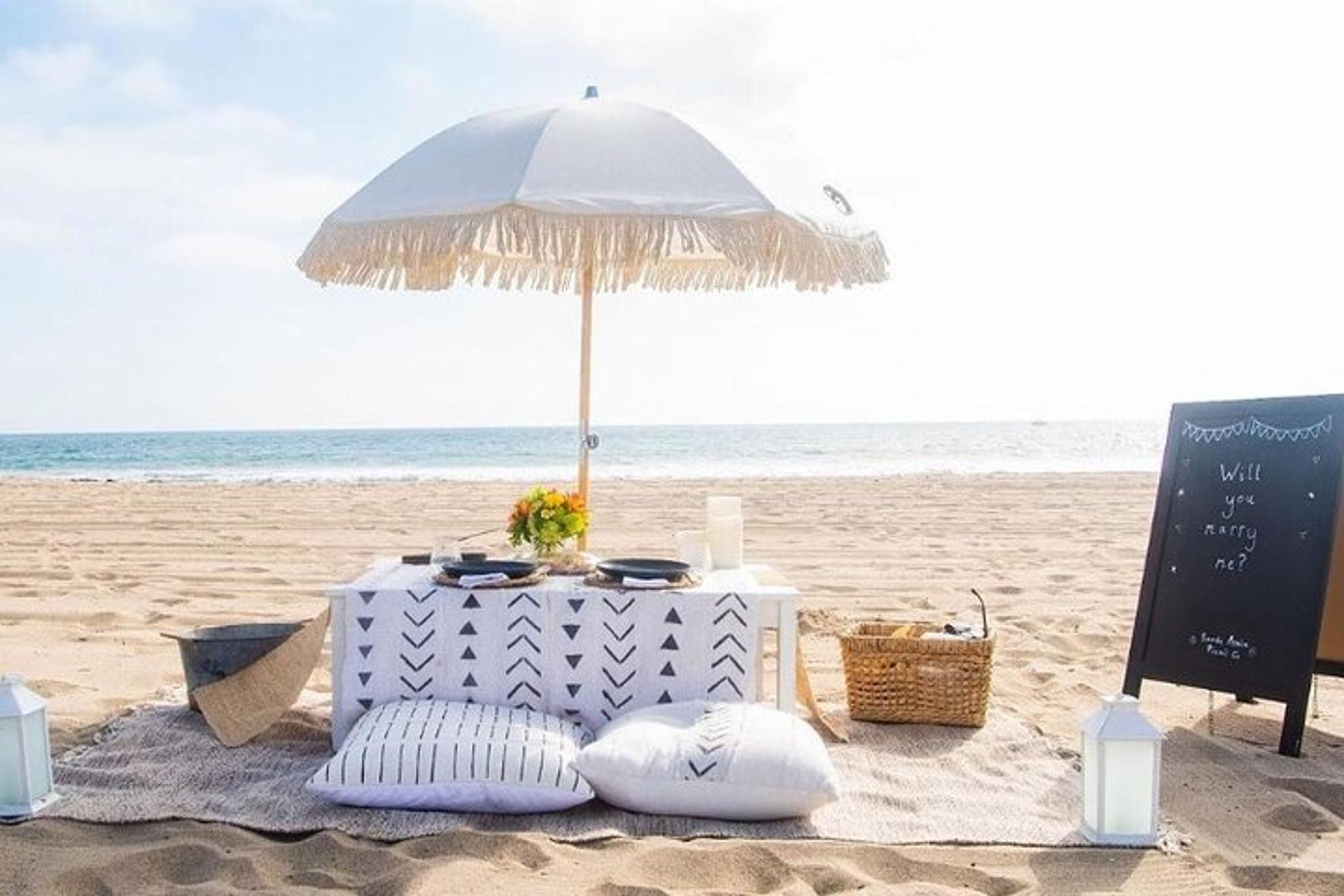 Santa Monica Beach Picnic - Image 5