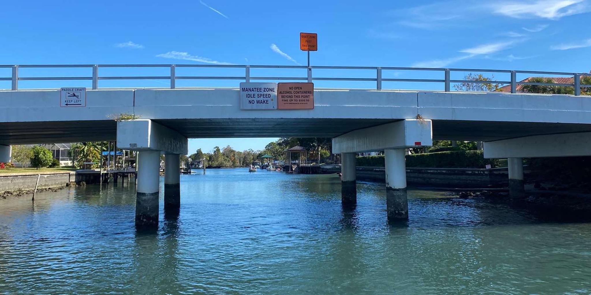 Crystal River Manatee Eco-Tour Boat Ride - Image 4