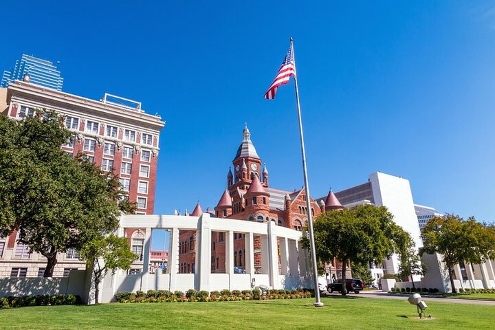 Dallas City Tour with Presidential Library and Observation Deck - Image 2