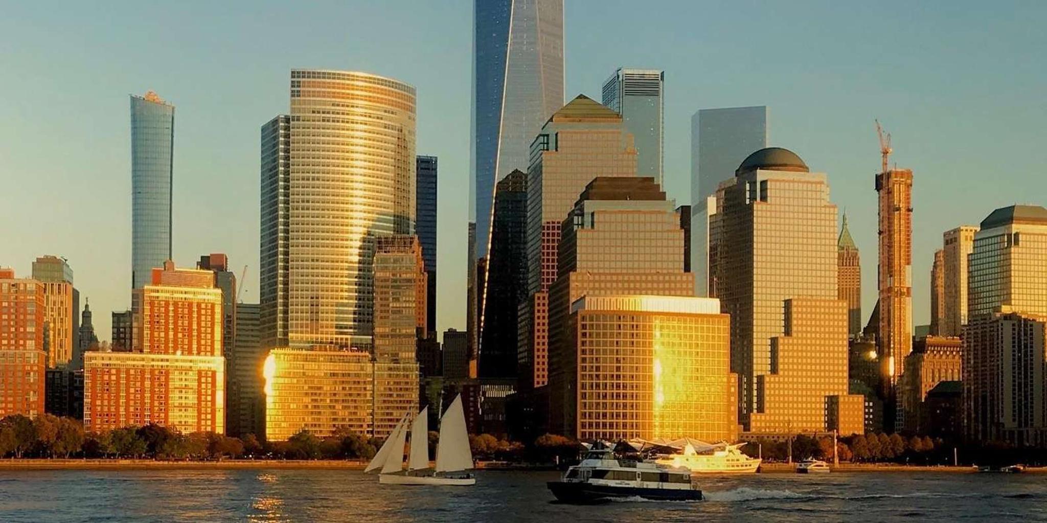 New York City Boat Tour: Statue of Liberty & Skyline - Image 3
