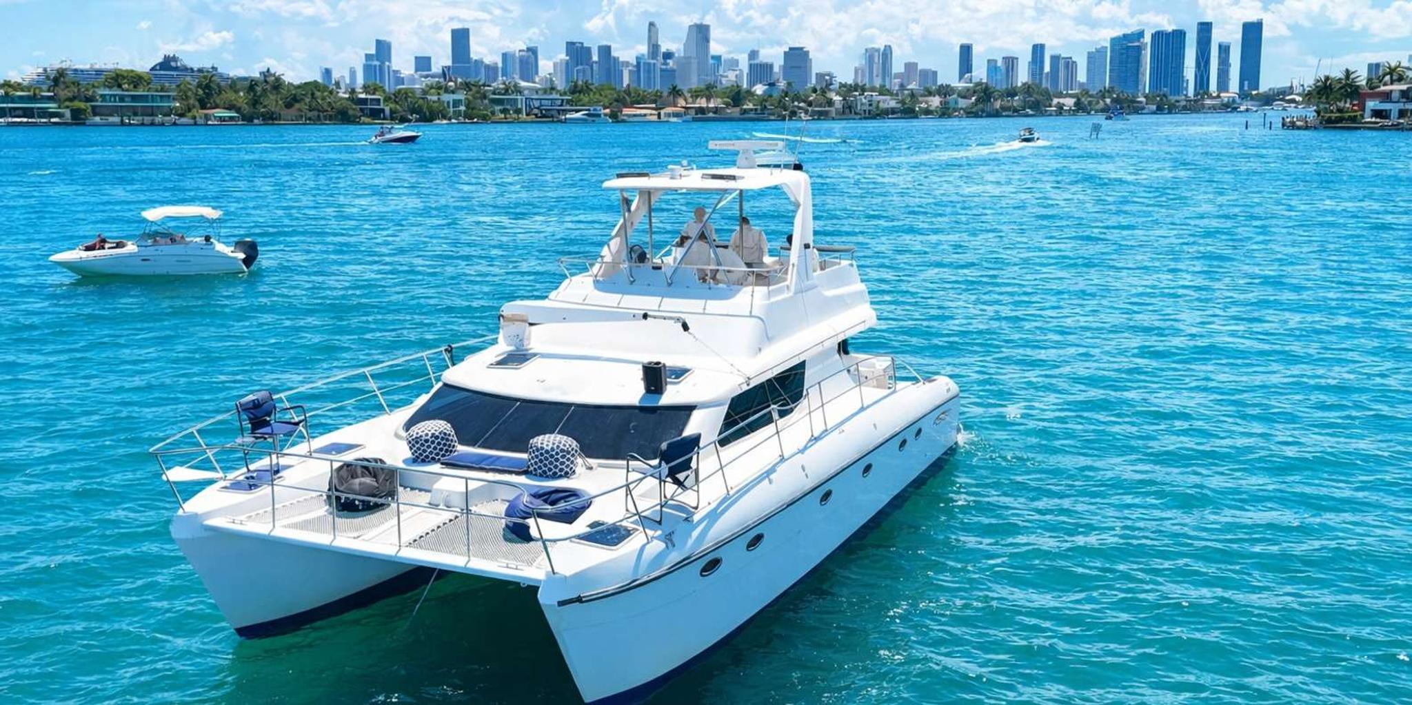 Miami Catamaran Tour 60ft - Image 3