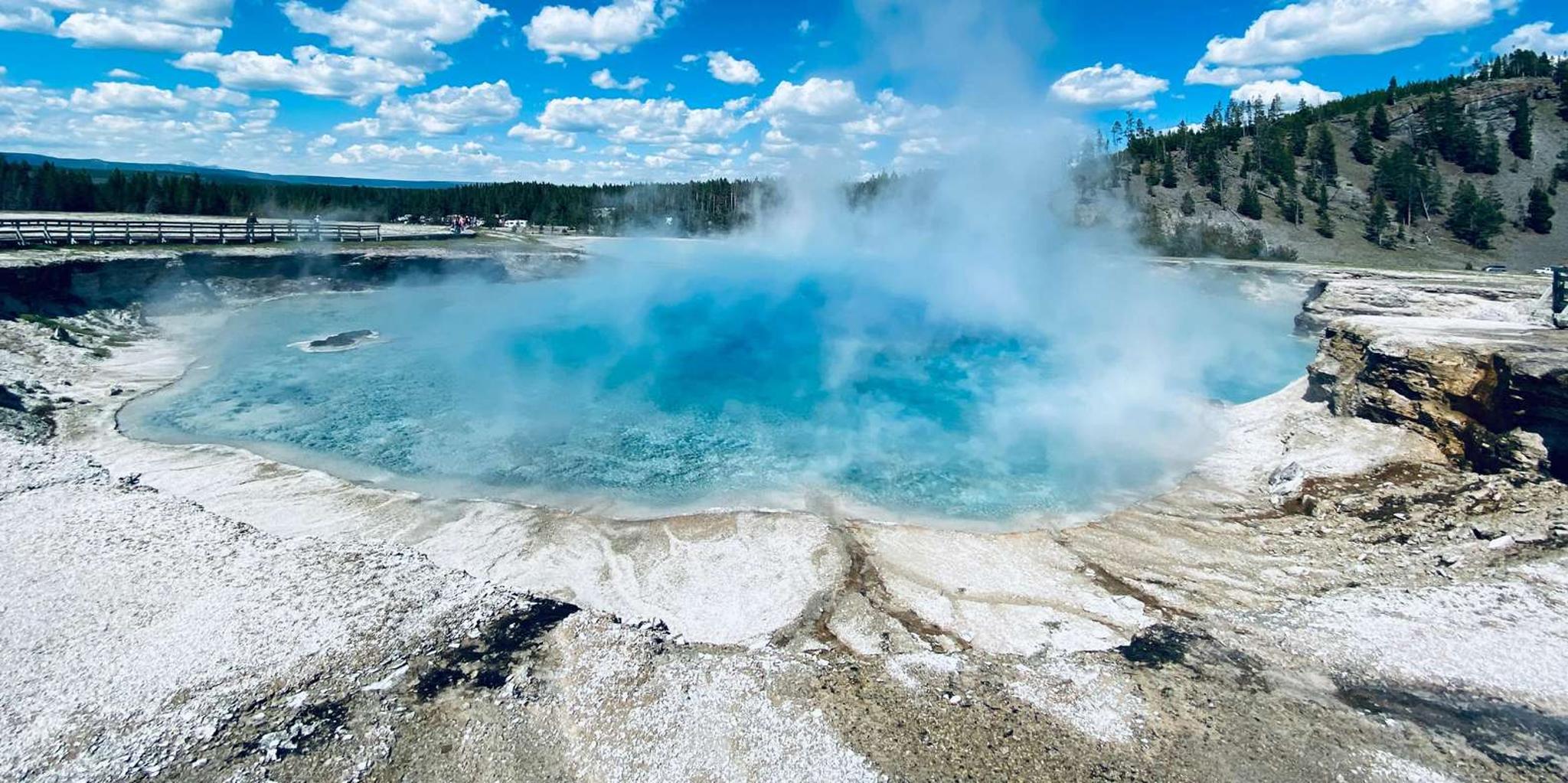Salt Lake City Yellowstone 3-Day Small Group Tour - Image 2