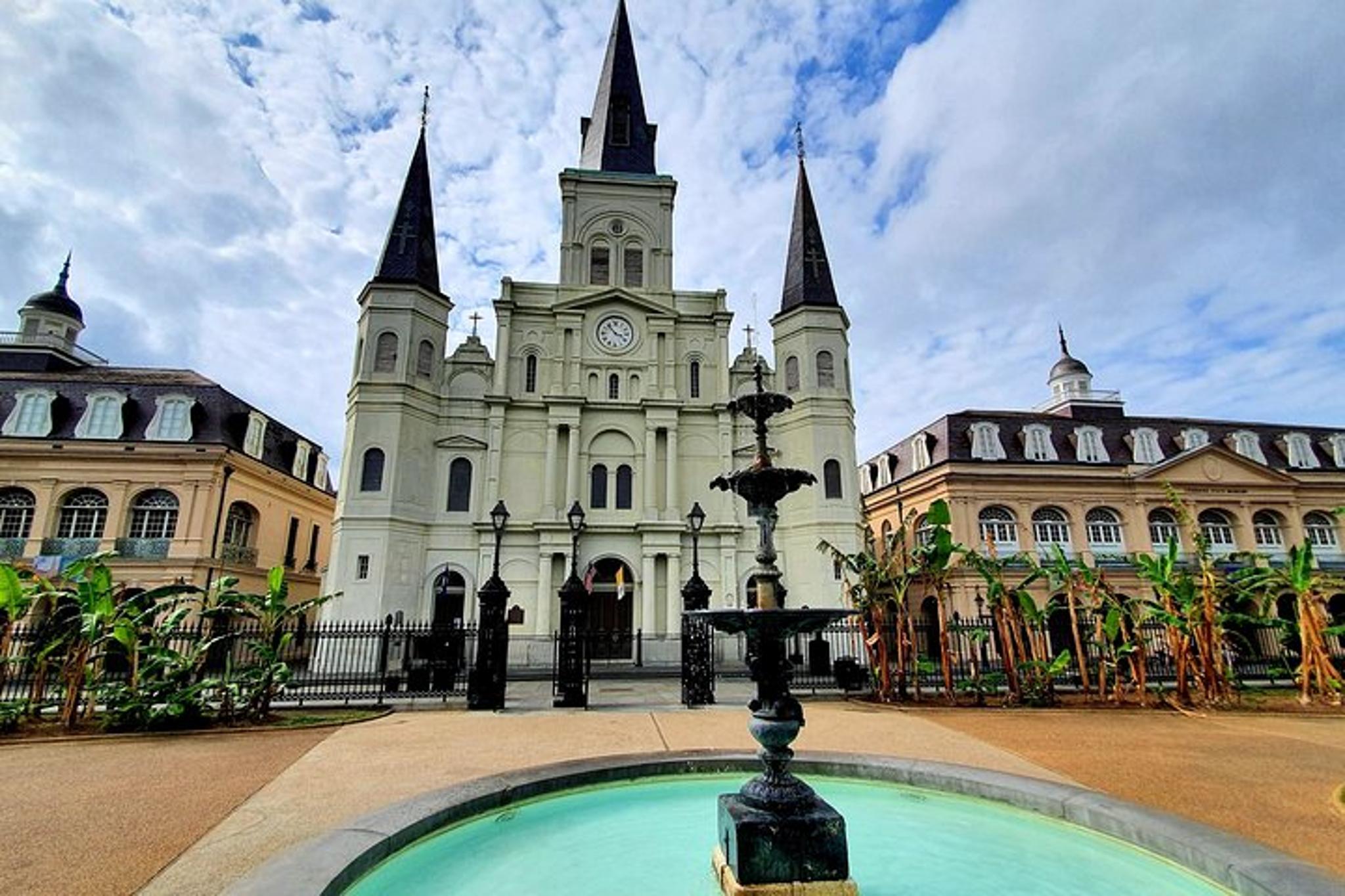 New Orleans French Quarter and Cemetery Bike Tour - Image 3