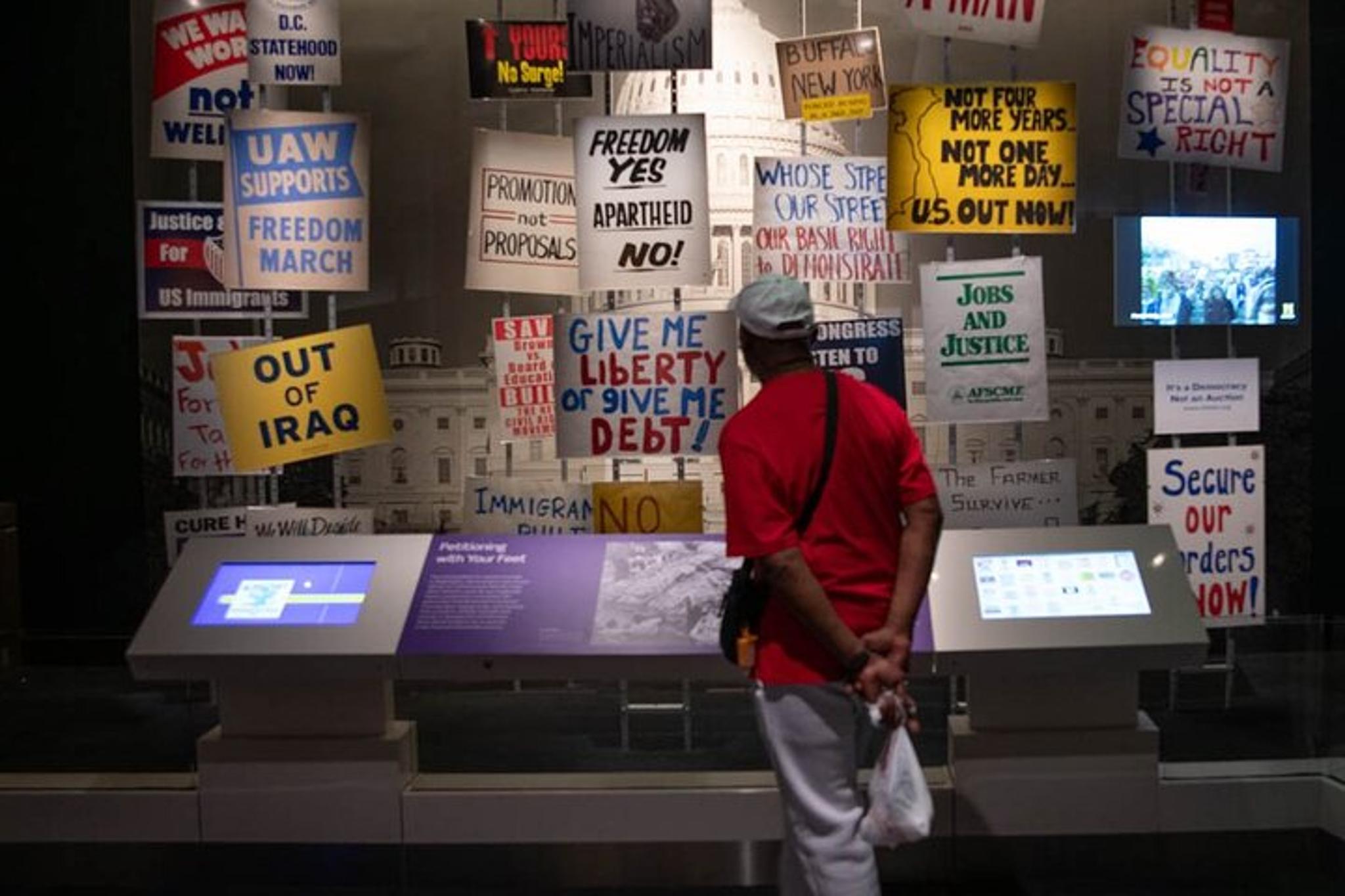 Washington D.C. American History Museum Tour - Image 4