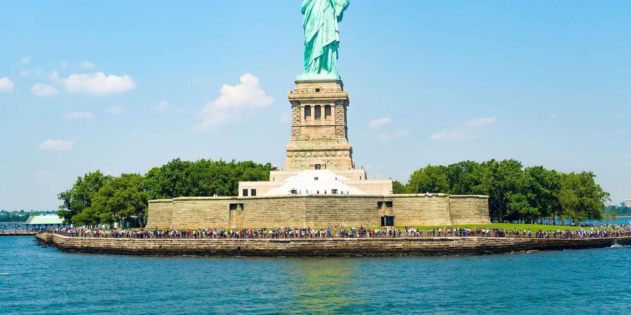 New York City Statue of Liberty and Ellis Island Tour - Image 6