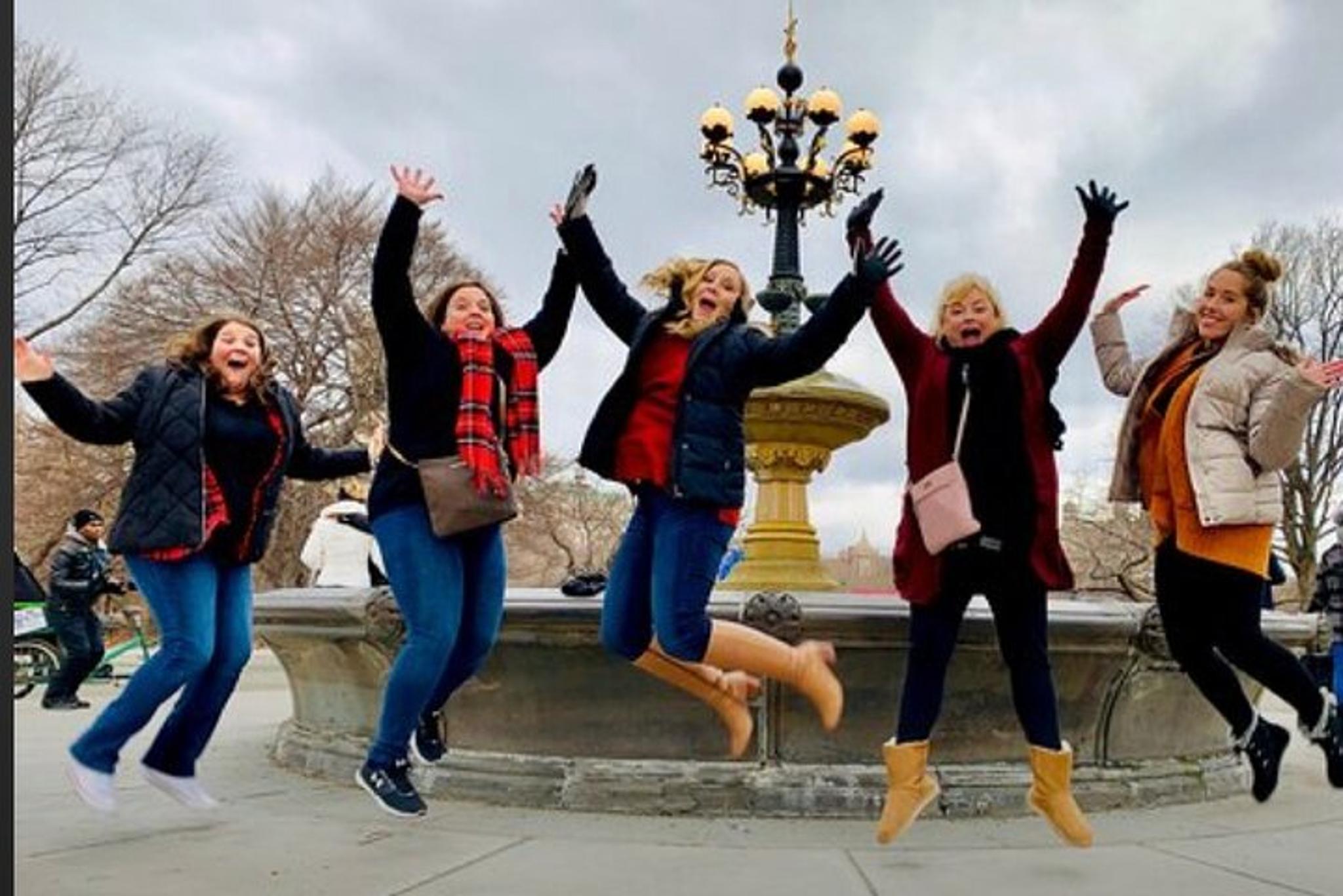 New York City Friends Pedicab Tour - Image 6