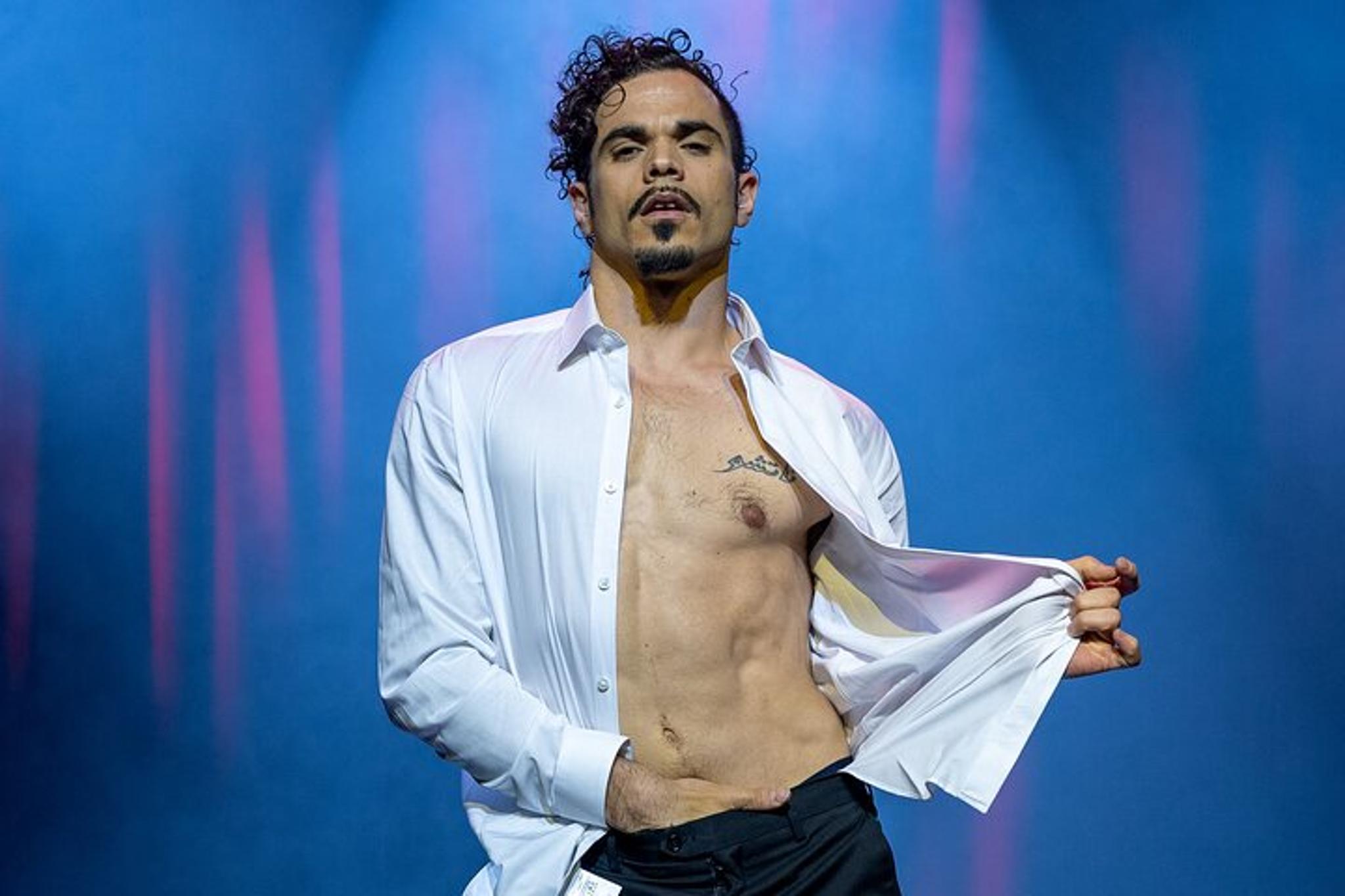 Las Vegas Rouge Show at the STRAT Hotel - Image 6