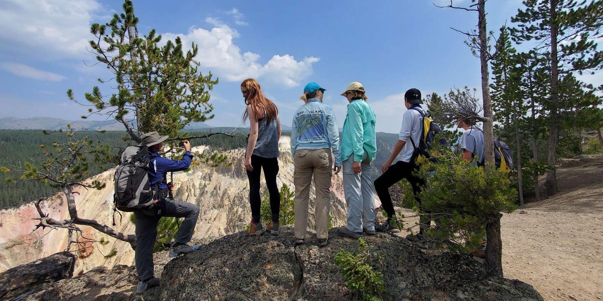 Yellowstone Loop Hike with Lunch - Image 4