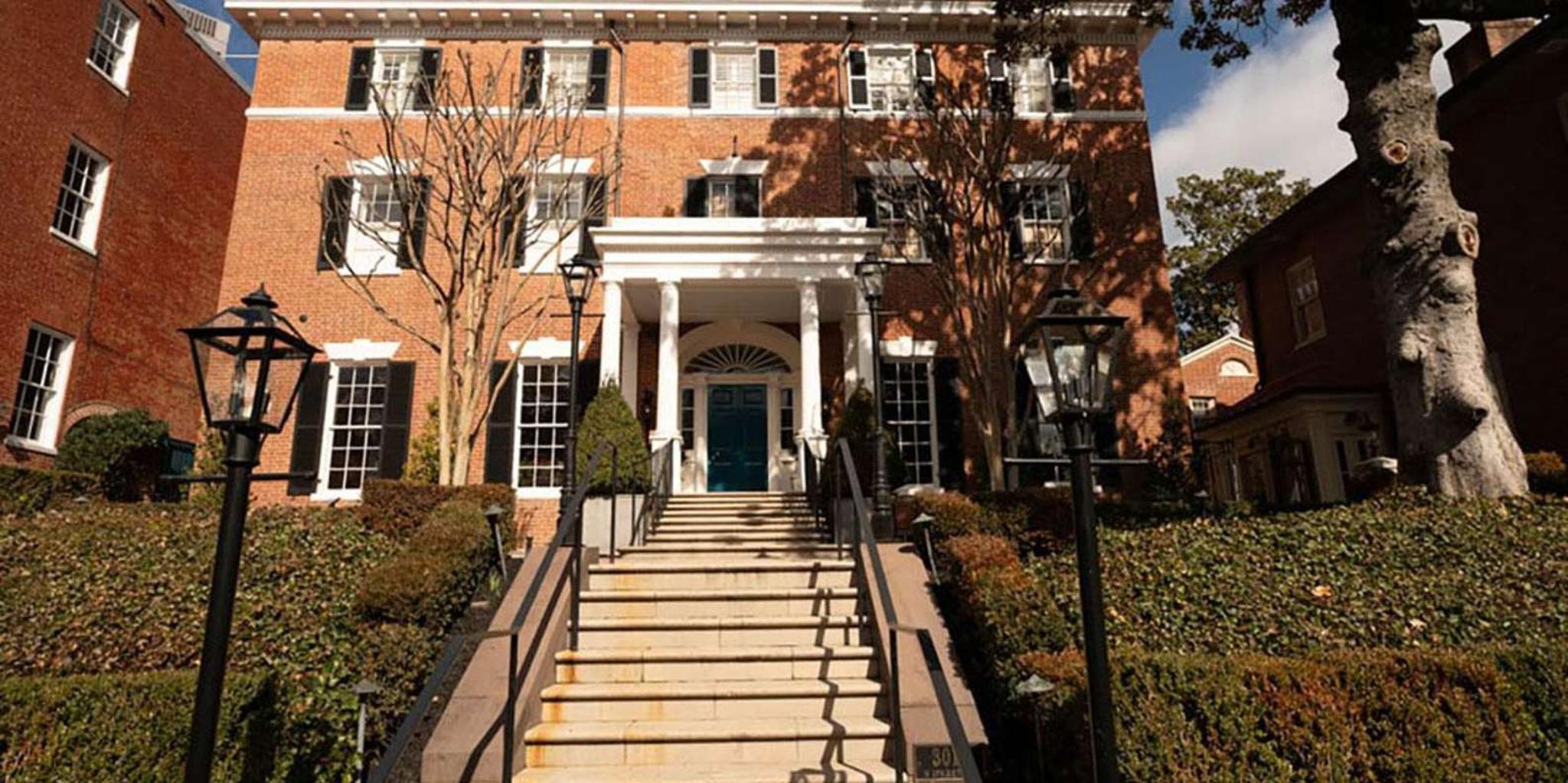 Washington D.C. Georgetown Politics and History Tour - Image 1