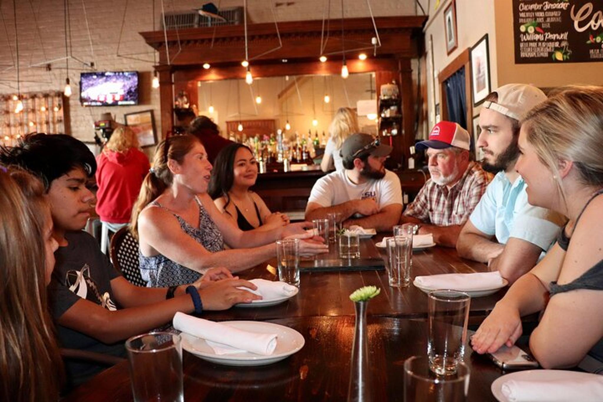 New Orleans Garden District Food and History Tour - Image 2