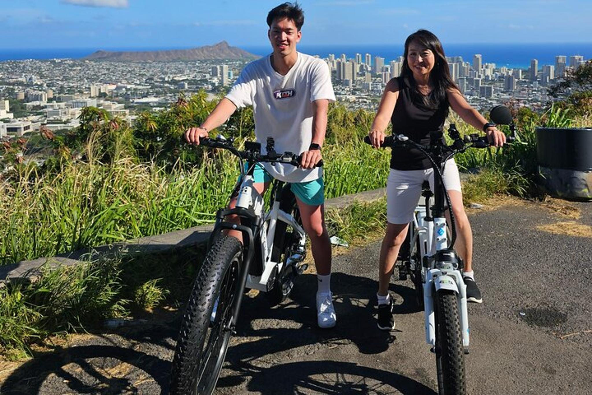 Waikiki Electric Bike Ride to Tantalus Lookout - Image 2