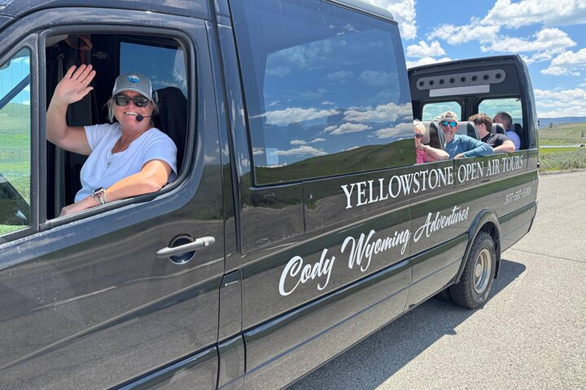 Yellowstone Open Air Glass Top Van Tour with Lunch
