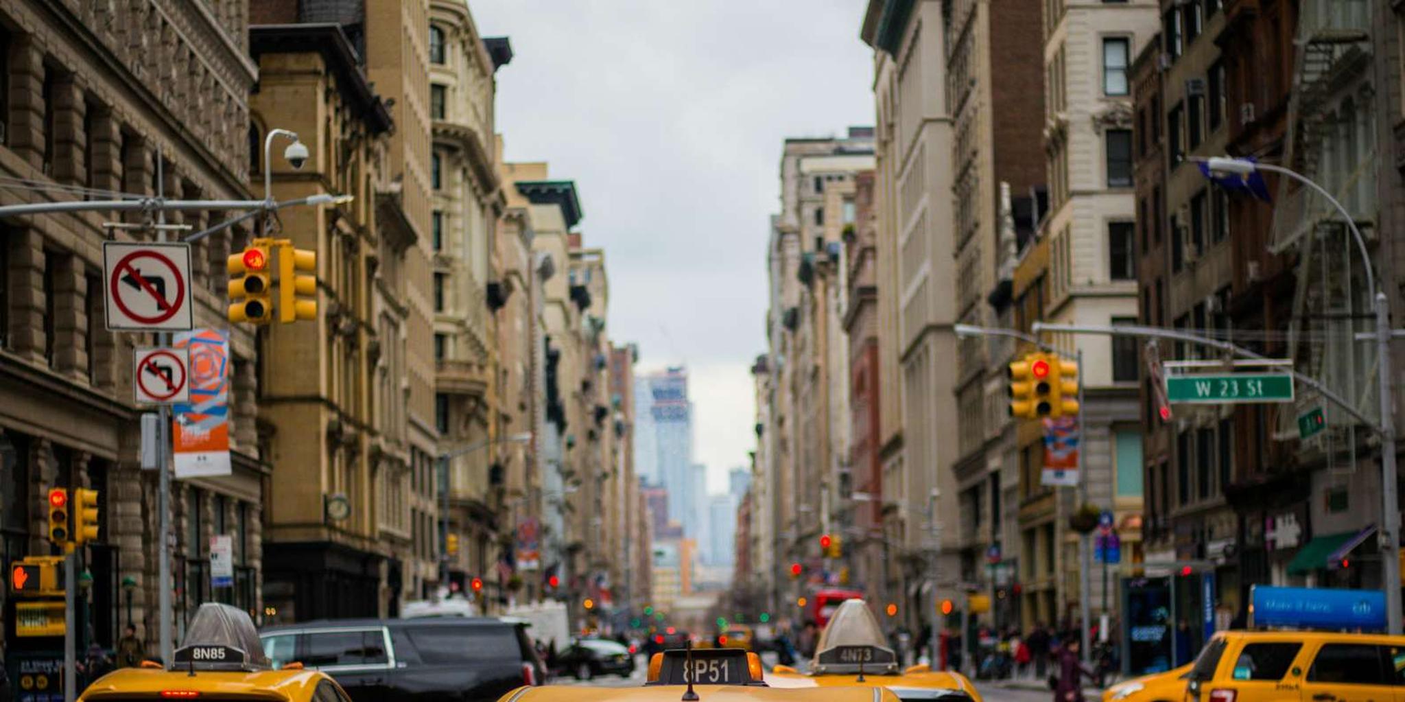 New York City Private Transfer with 105-Minute Wait - Image 1