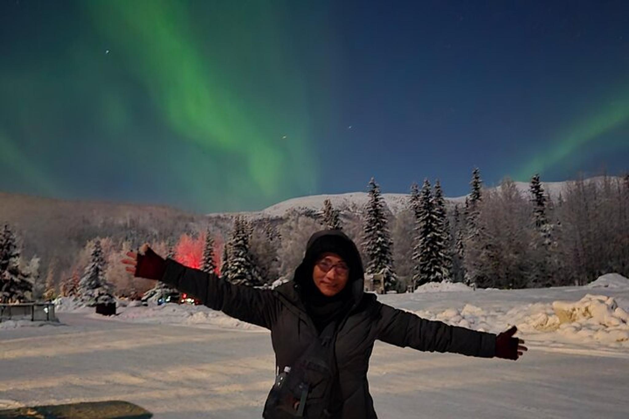 Fairbanks Aurora Chasing Experience - Image 4