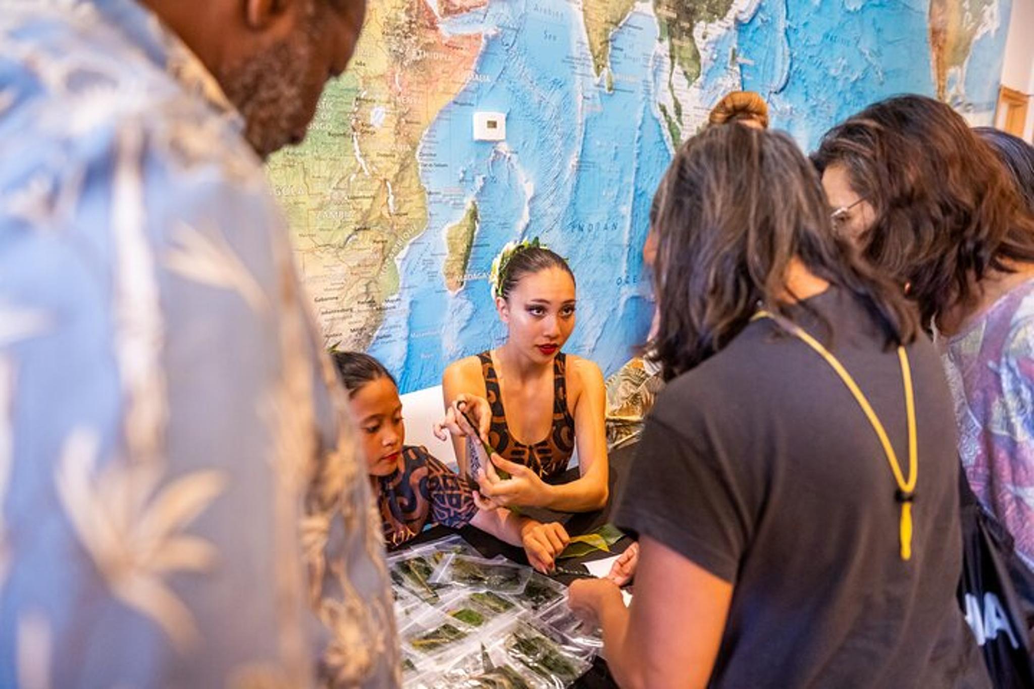 Maui Ti Leaf Bracelet Craft Class - Image 3