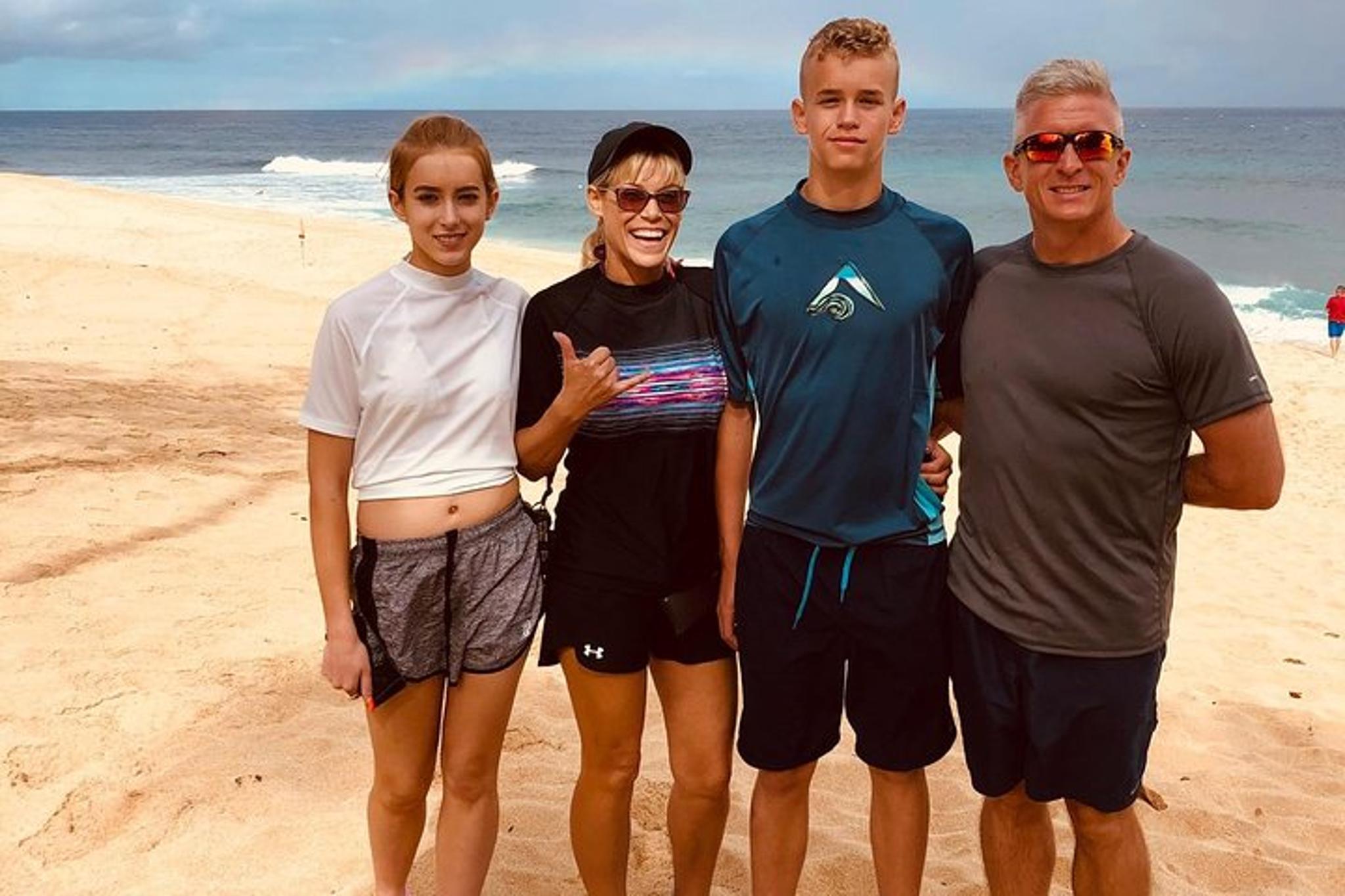 Oahu Surf and Sea Turtles Tour - Image 4