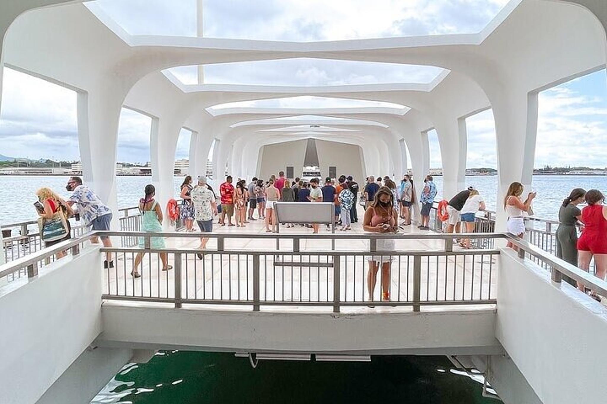 Honolulu Pearl Harbor Tour with USS Arizona and Missouri - Image 4