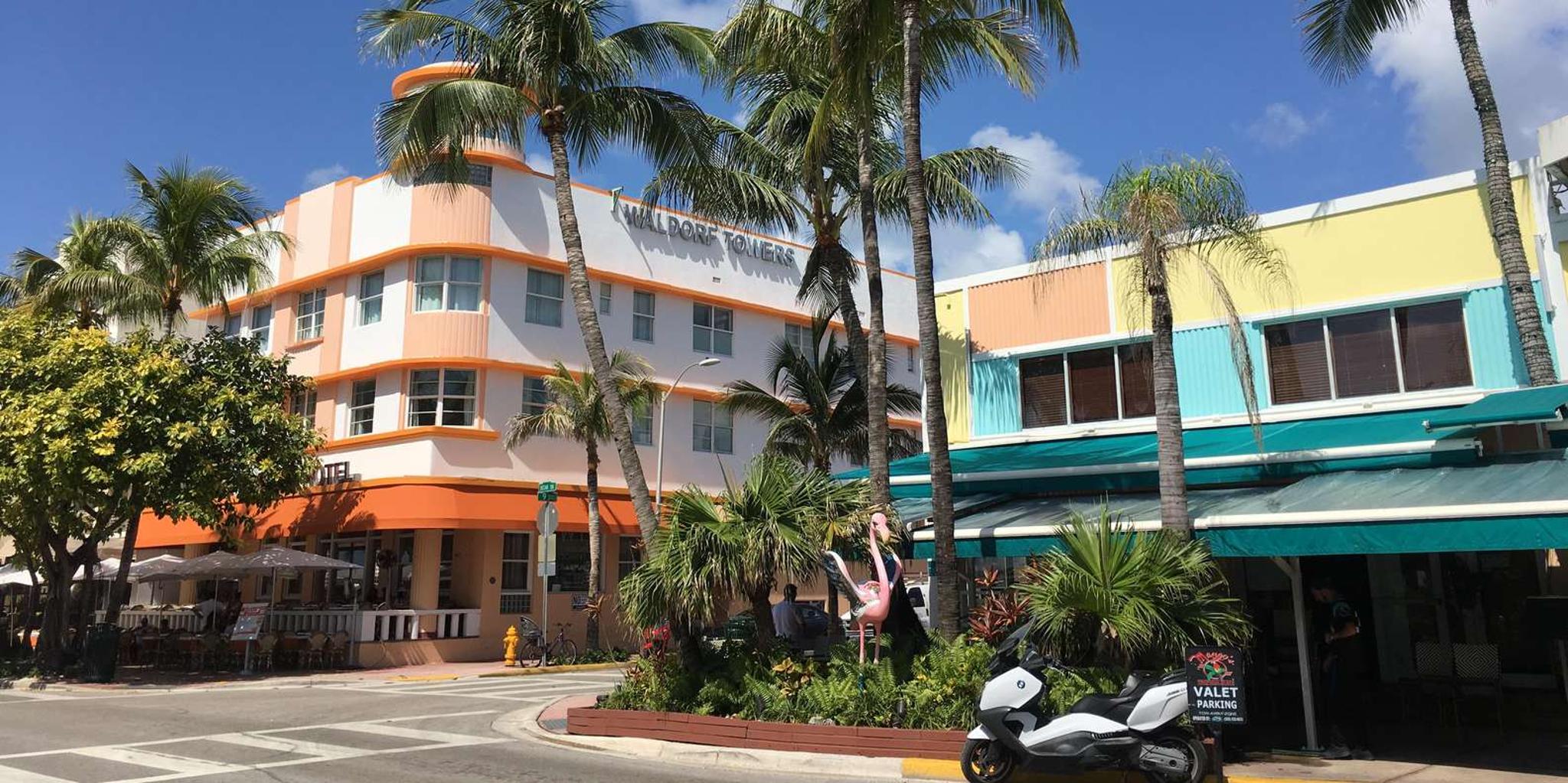 Miami Beach Art Deco Walking Tour in French 2 hr - Image 5