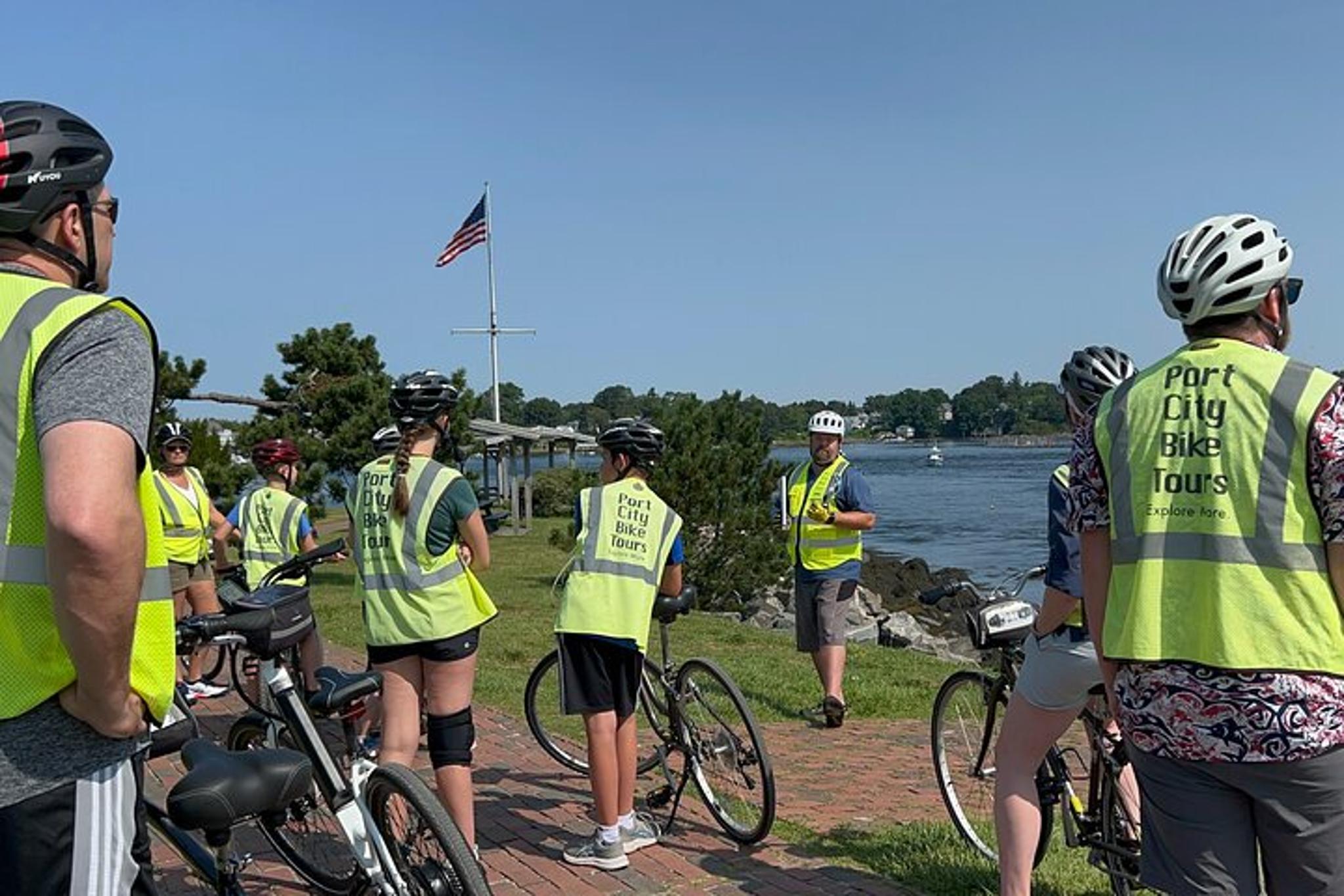 Portsmouth Islands & Harbor Bicycle Tour - Image 4