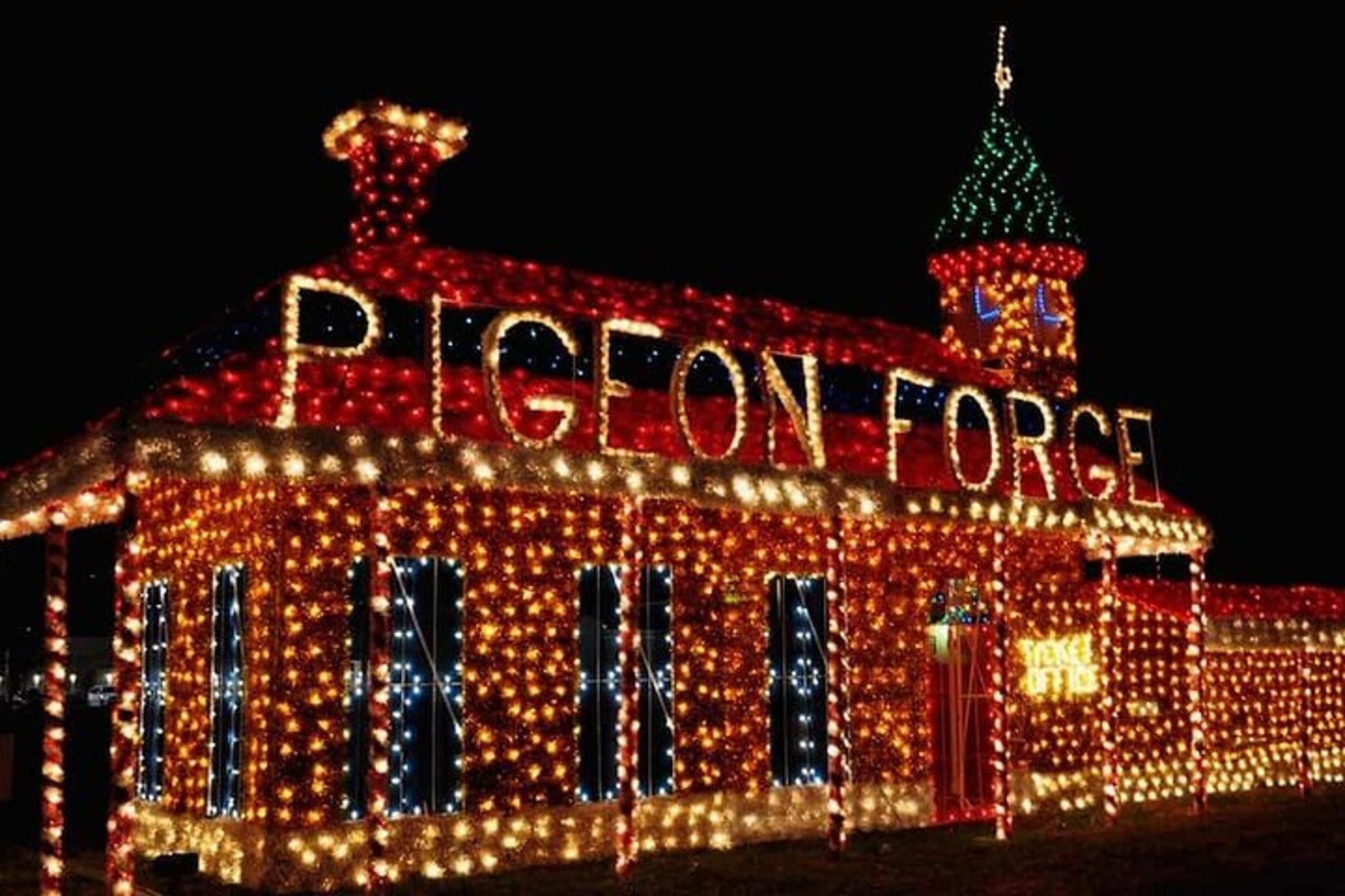 Smoky Mountain Holiday Light Tour - Image 4