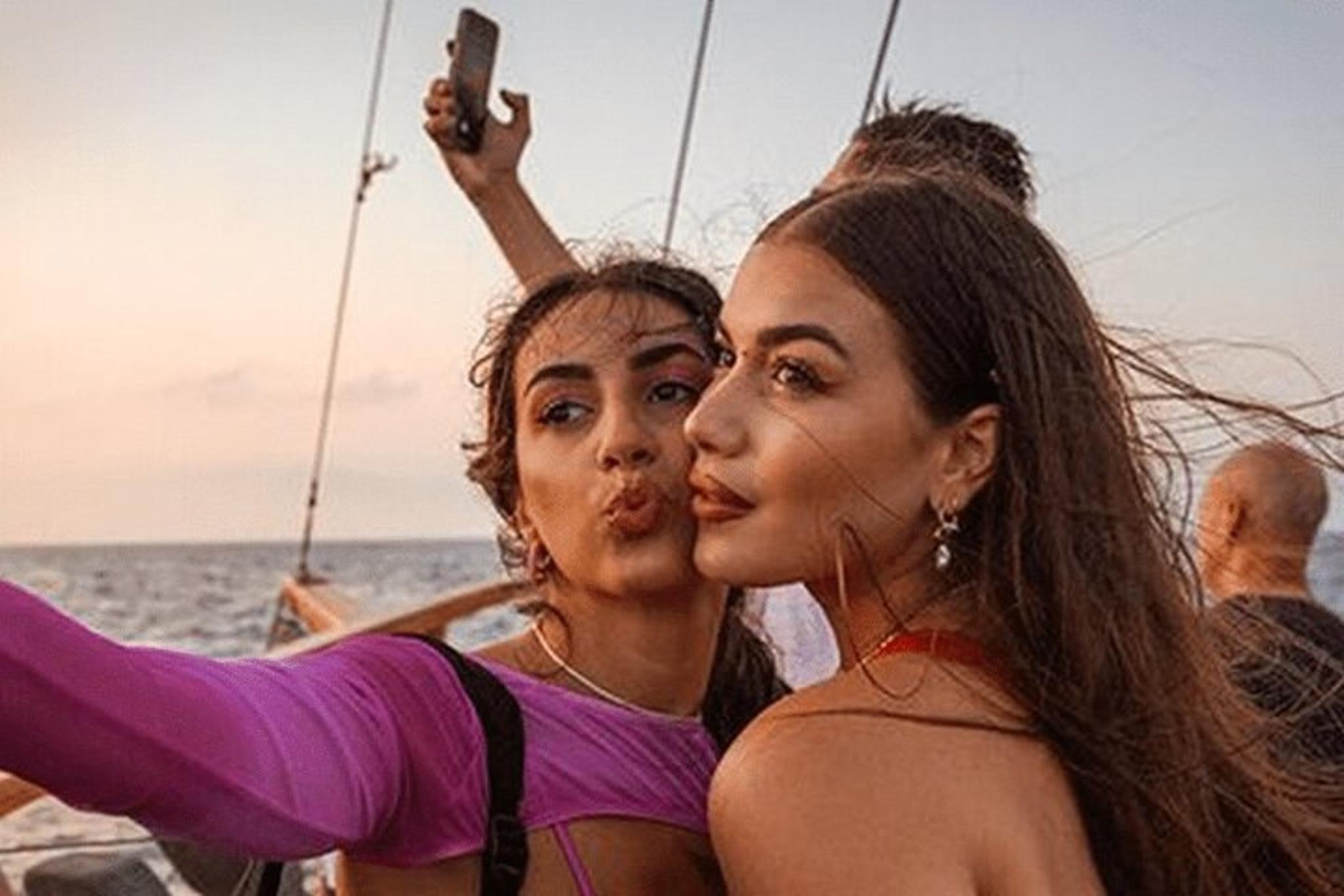 New York City Statue of Liberty Boat Party - Image 6