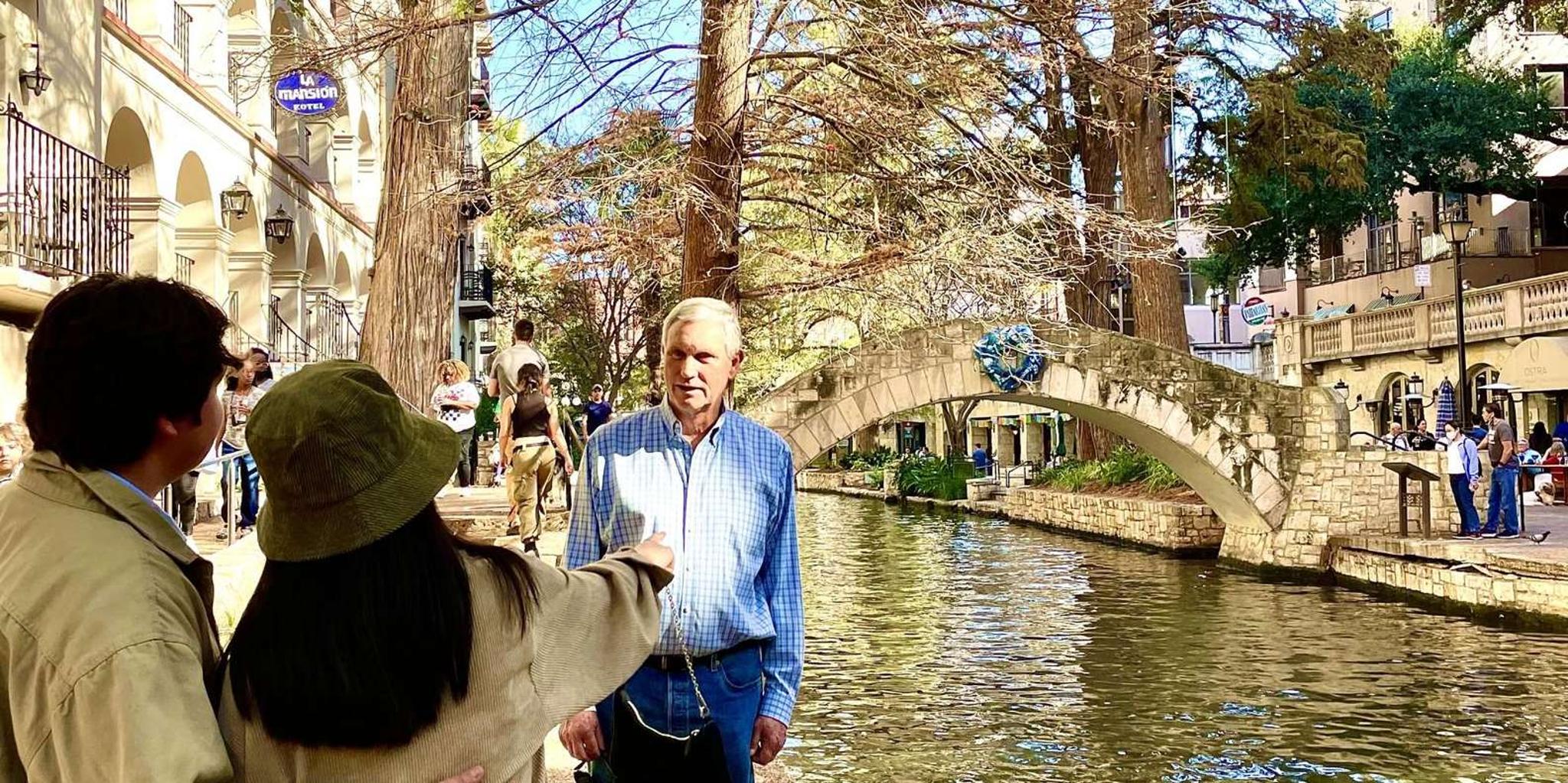 San Antonio Riverwalk and Downtown Walking Tour - Image 3