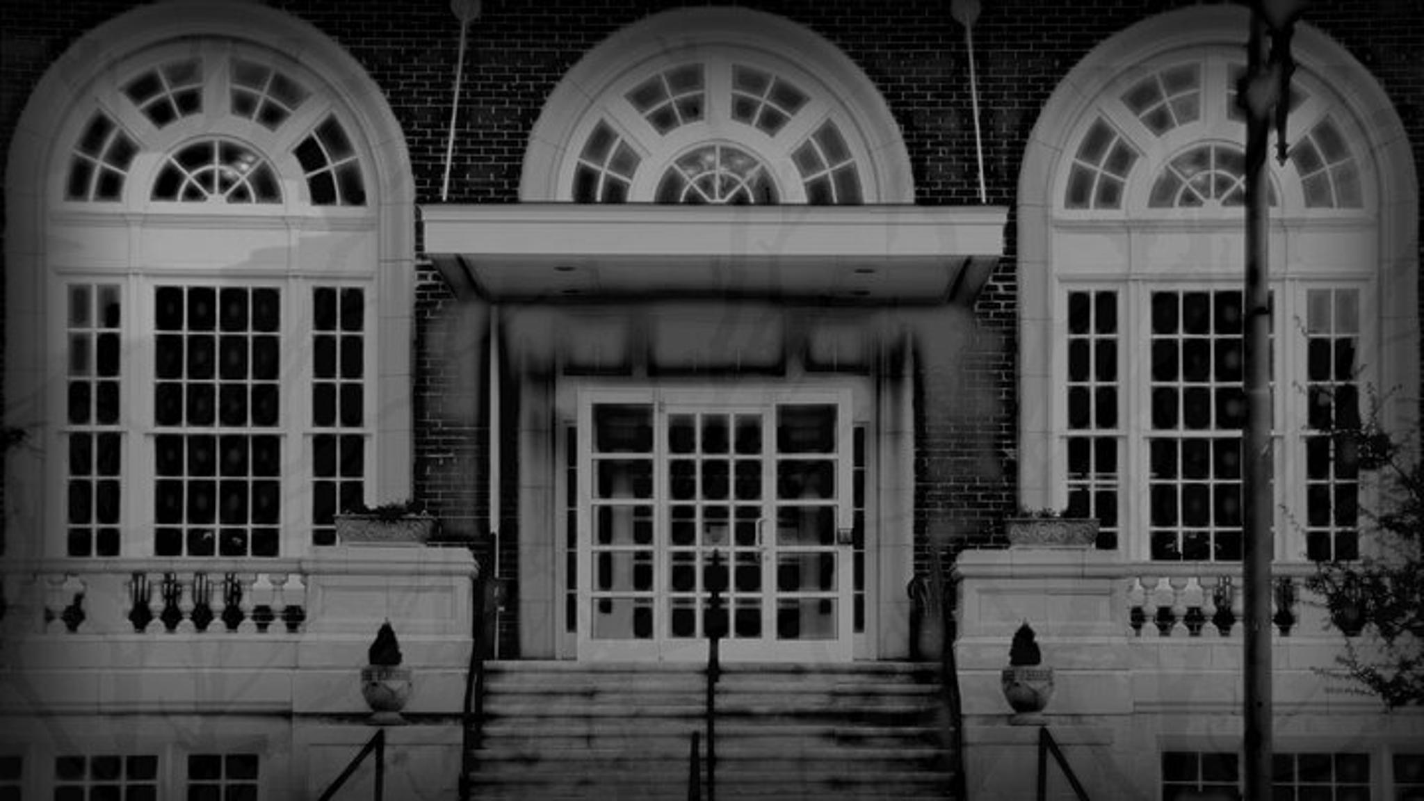 Asheville Haunted History Trolley Tour 75 min - Image 4
