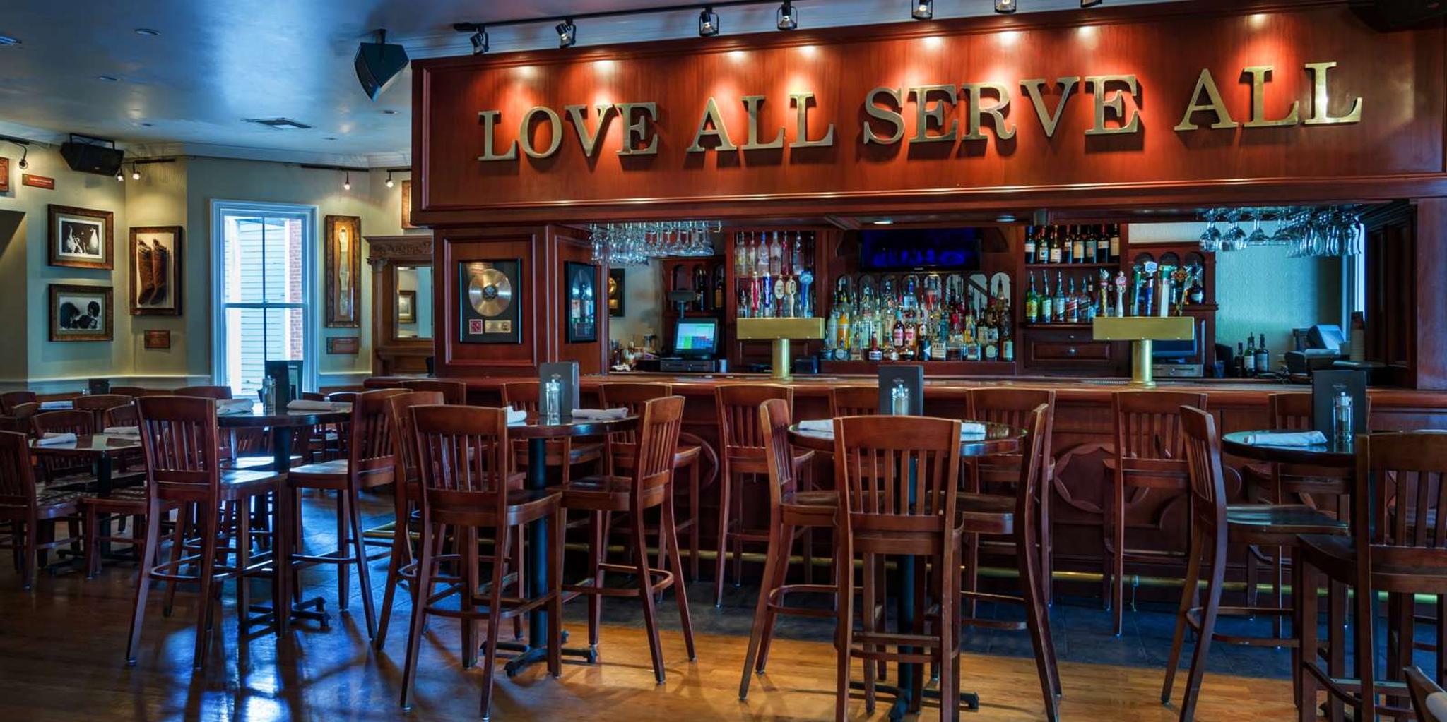 Key West Dining Experience at Hard Rock Cafe - Image 2