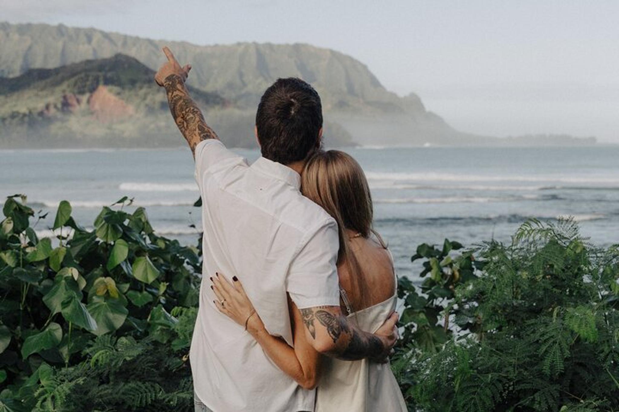 Kauai North Shore Photo Session - Image 6