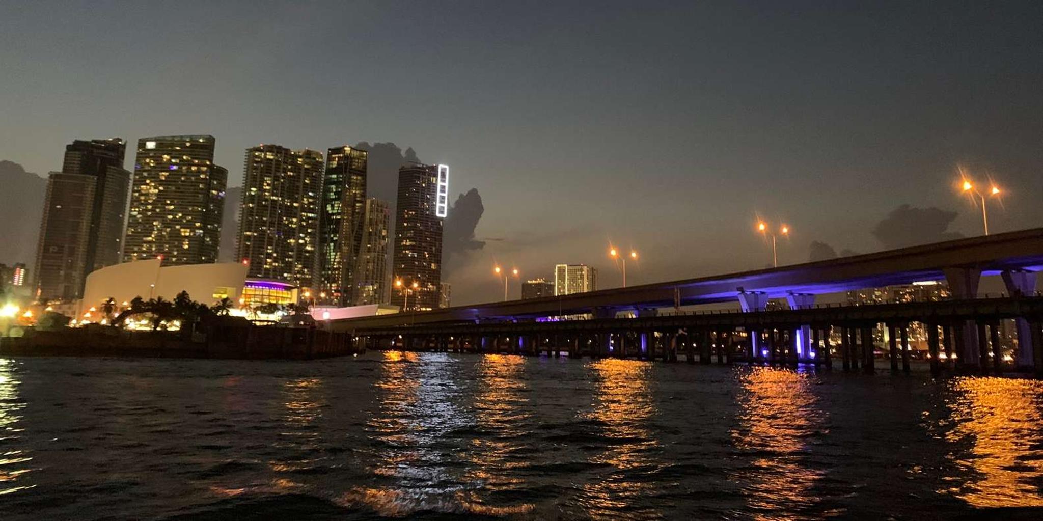 Miami Sunset Cruise with Open Bar - Image 5