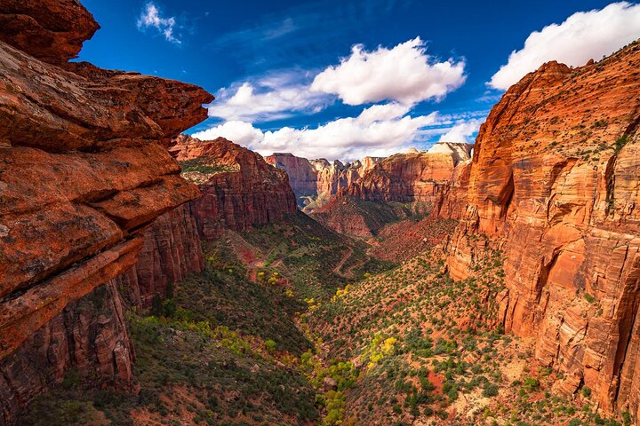 Utah National Parks Tour: Zion, Bryce, Canyonlands, Arches - Image 3