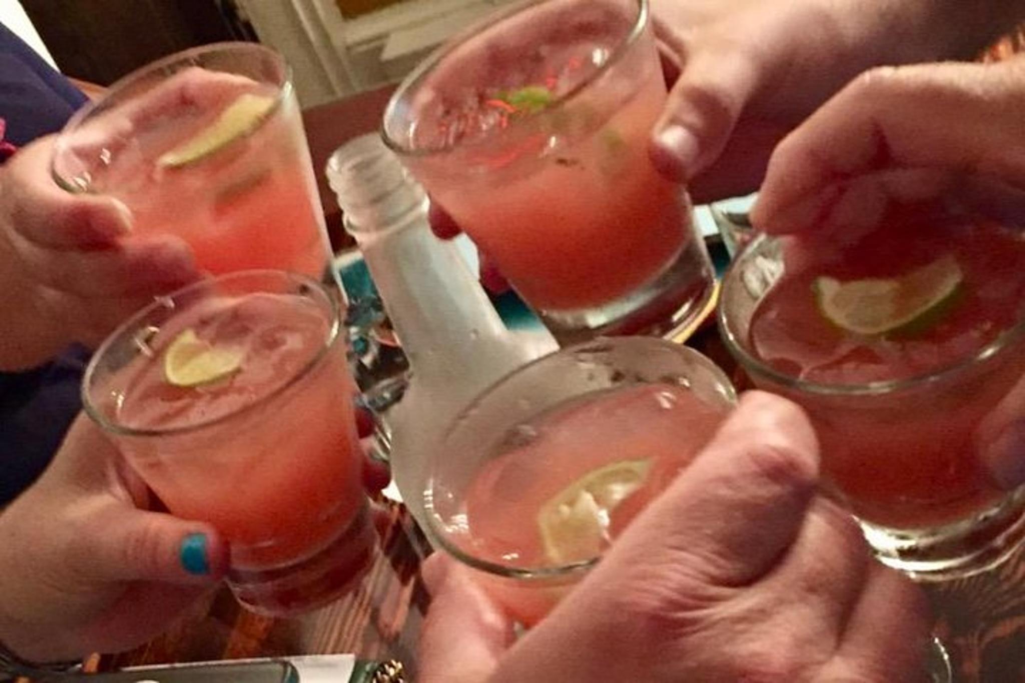 Newport Neighborhood Food Tour - Image 3