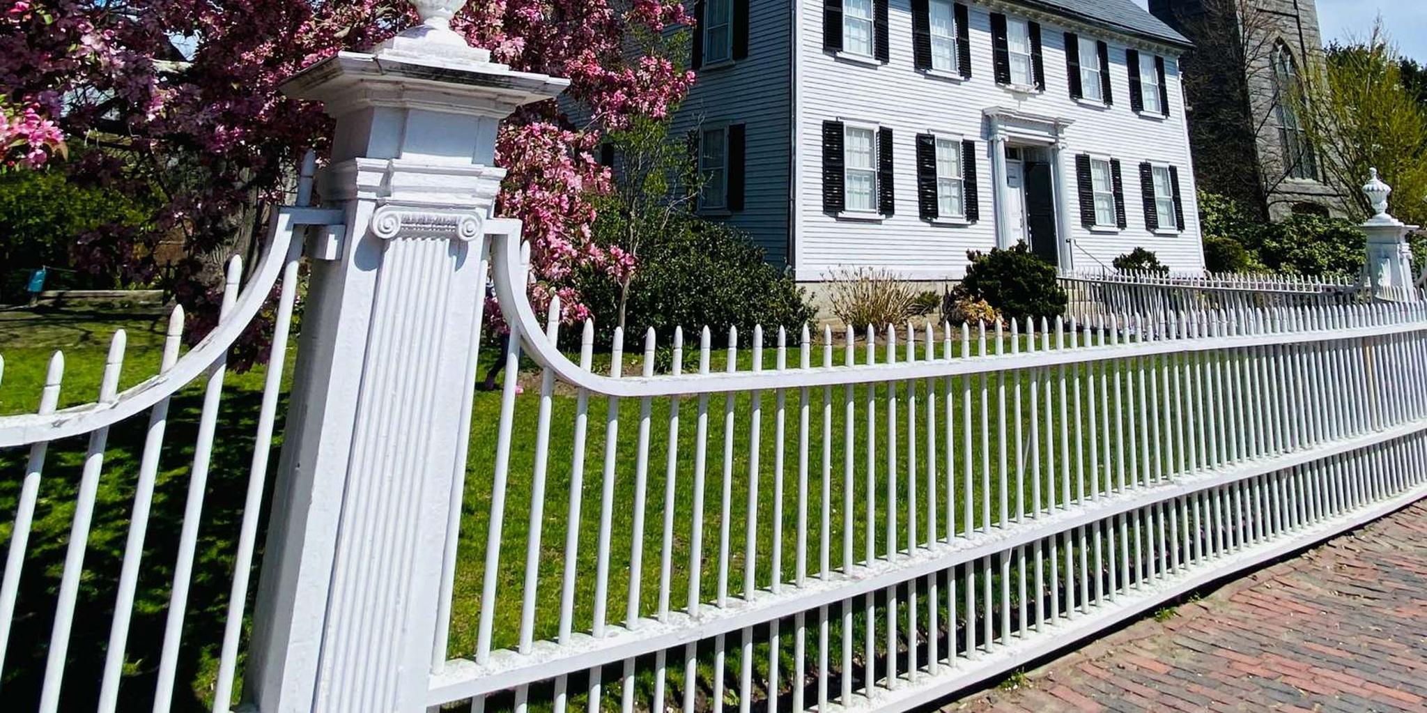 Salem History and Hauntings Walking Tour
