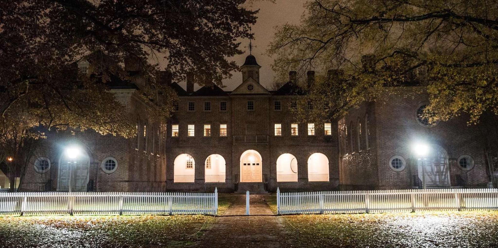 Williamsburg Ghost Tour at Night