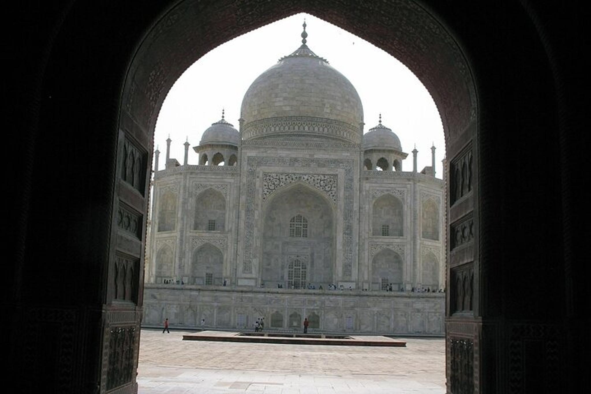 New York to India Guided Tour with Visa and Flight - Image 5