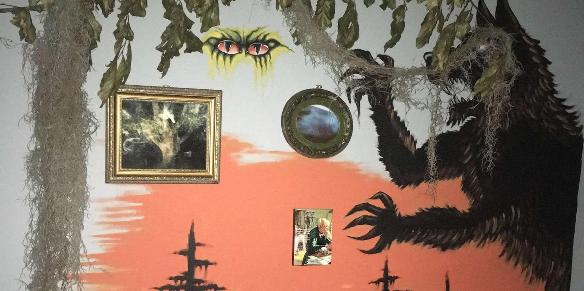 New Orleans Haunted Museum Tour with Psychic Reading - Image 5