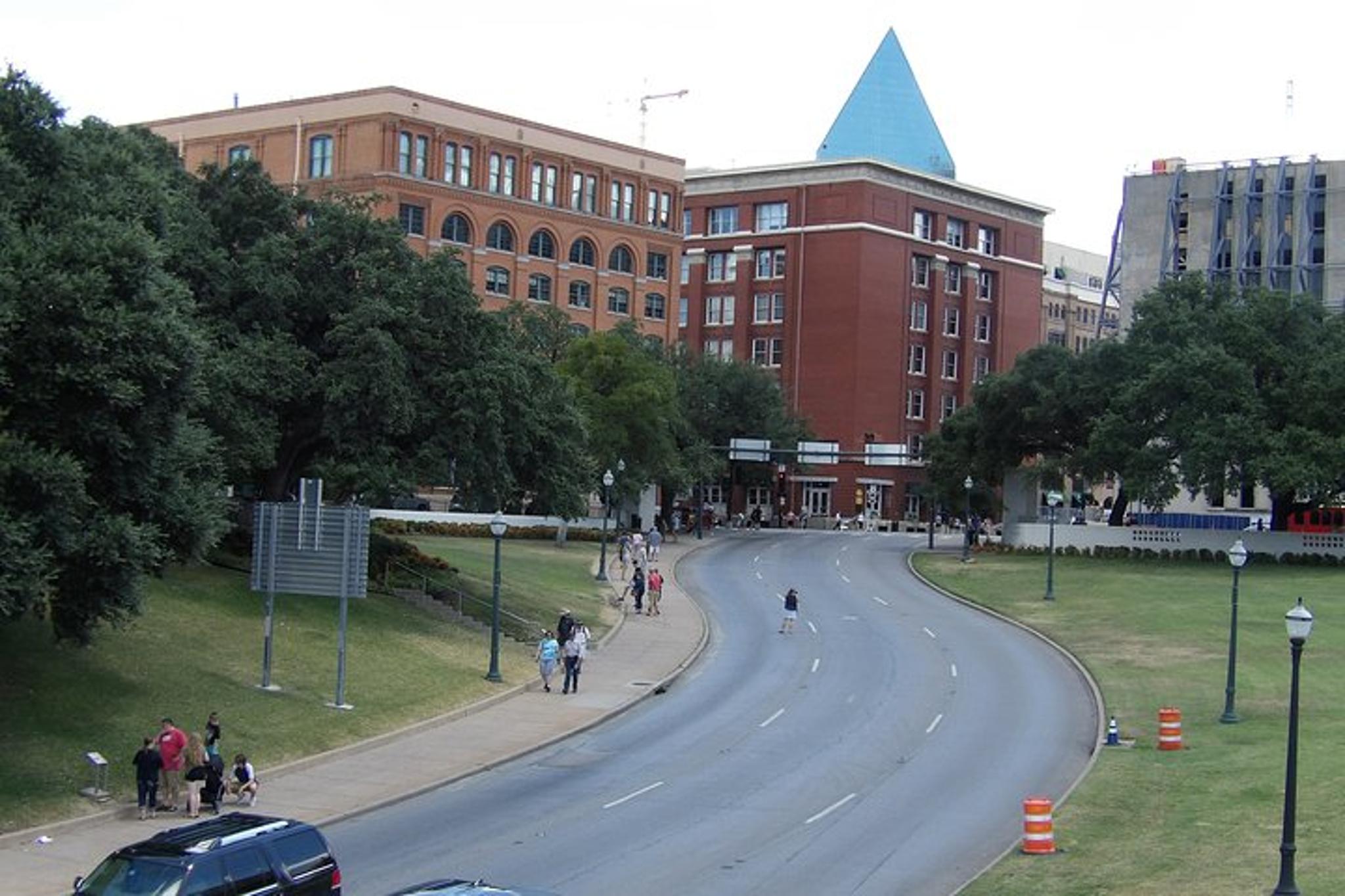 Dallas JFK Assassination Tour with Oswald's Rooming House - Image 3