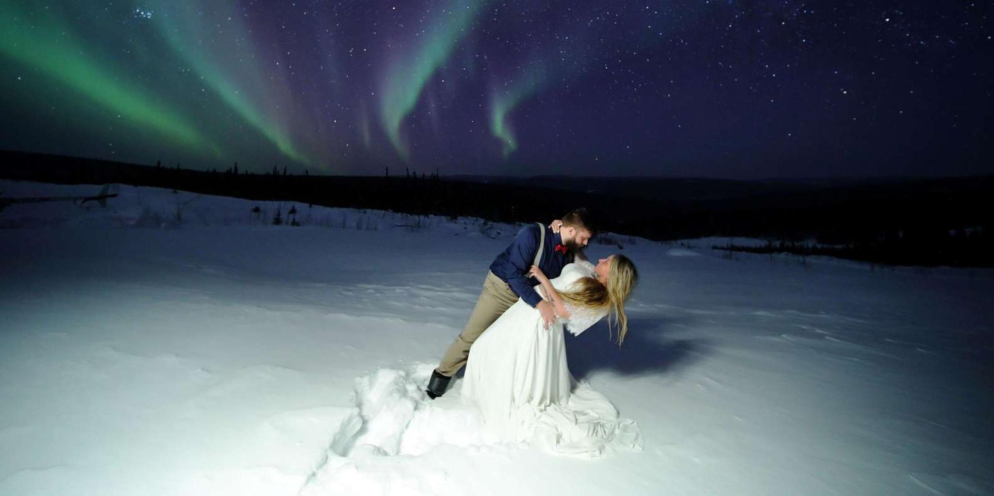Fairbanks Northern Lights Photography Tour with Pizza - Image 5