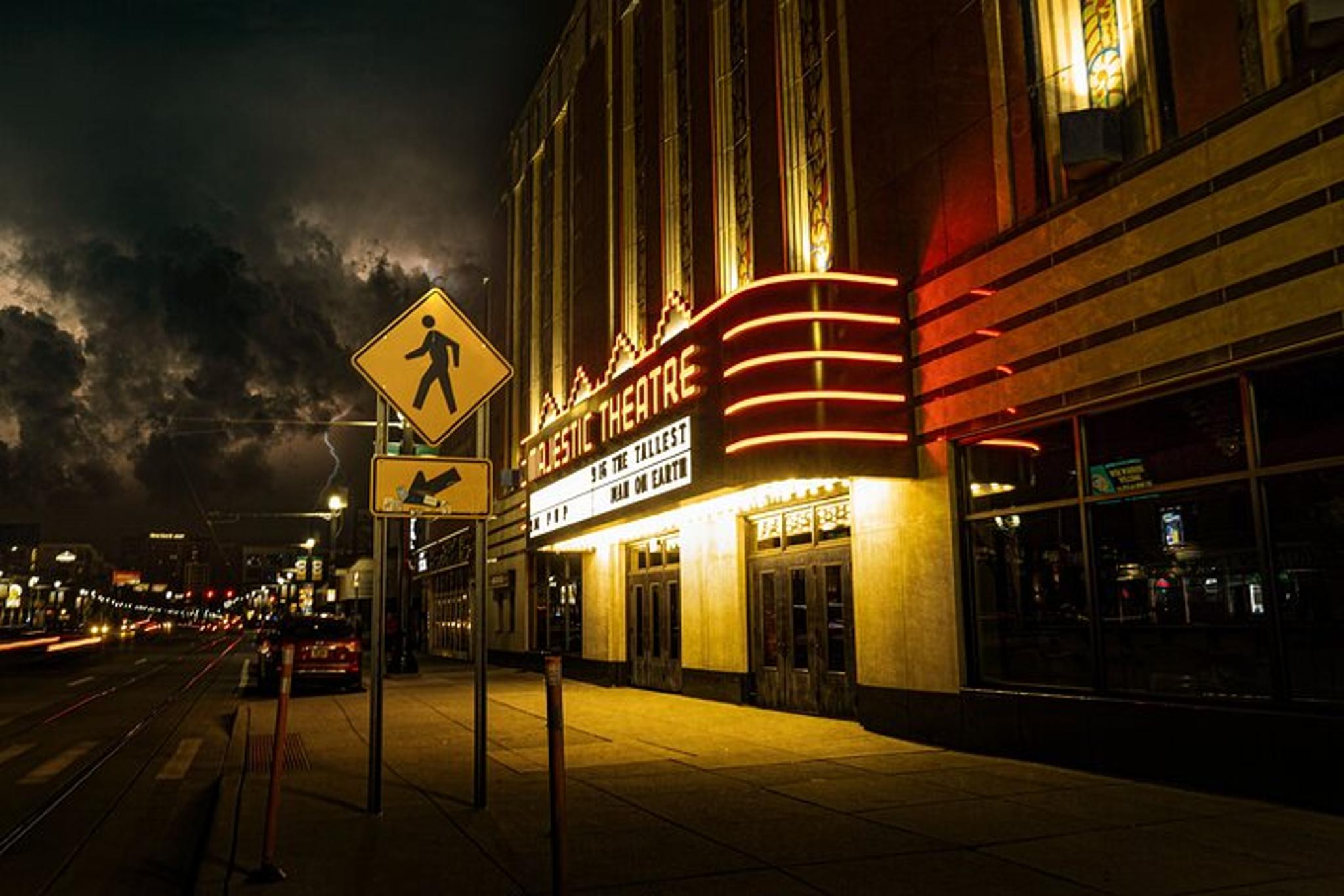 Detroit Ghost Tour: Macabre, Murder, & Mayhem - Image 2