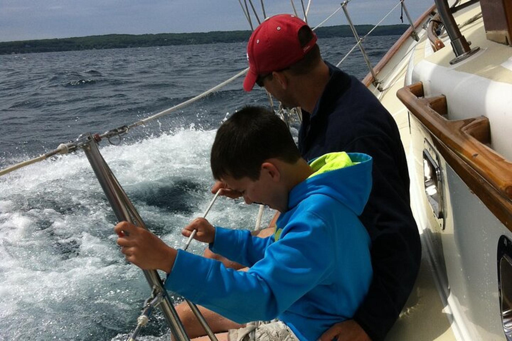 Grand Traverse Bay Sailing Adventure - Image 4