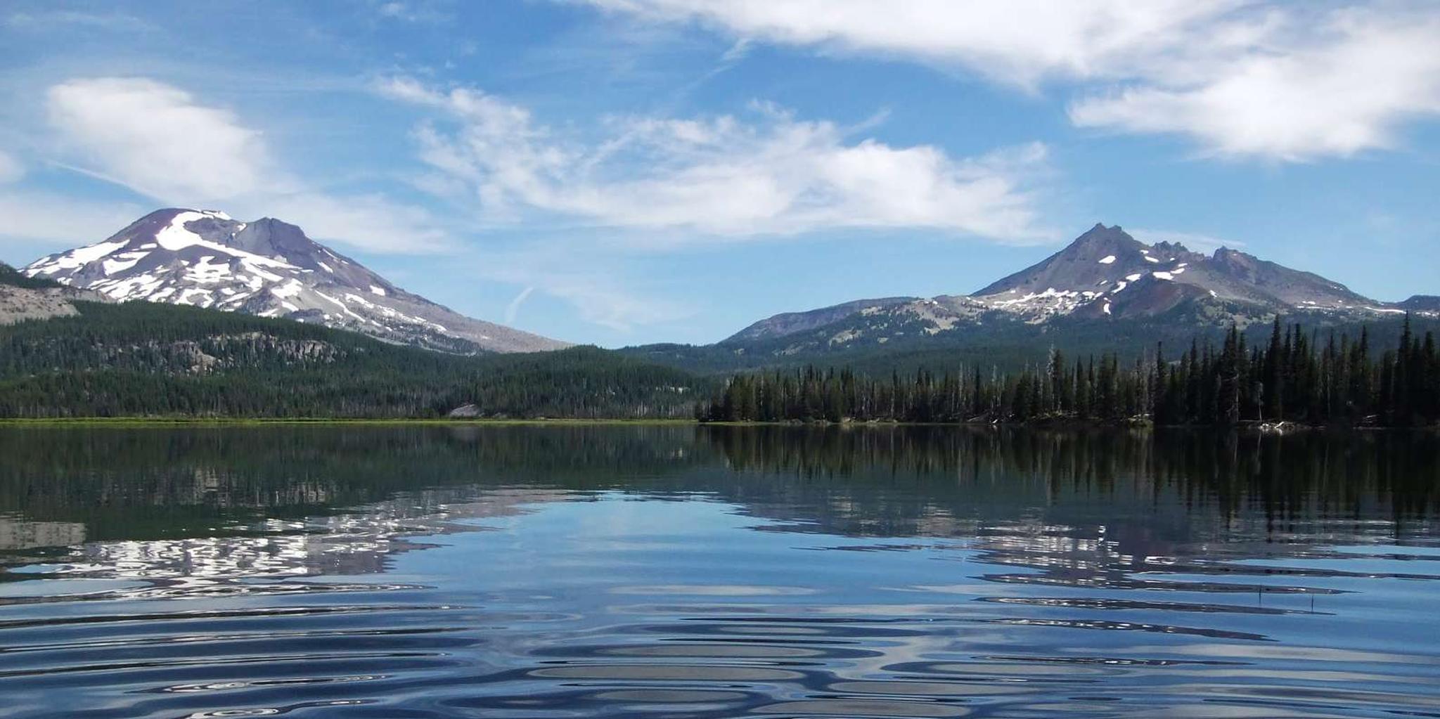 Bend Cascade Lakes Canoe Tour Half-Day - Image 2