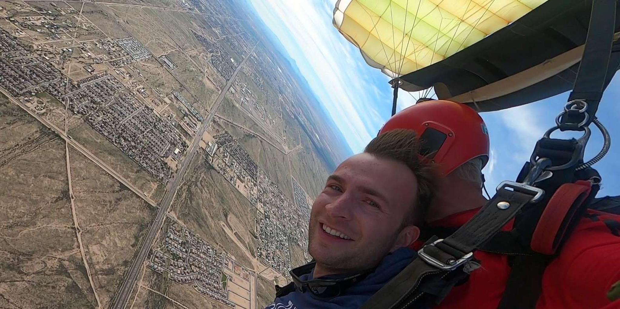 Phoenix Tandem Skydiving Experience - Image 6