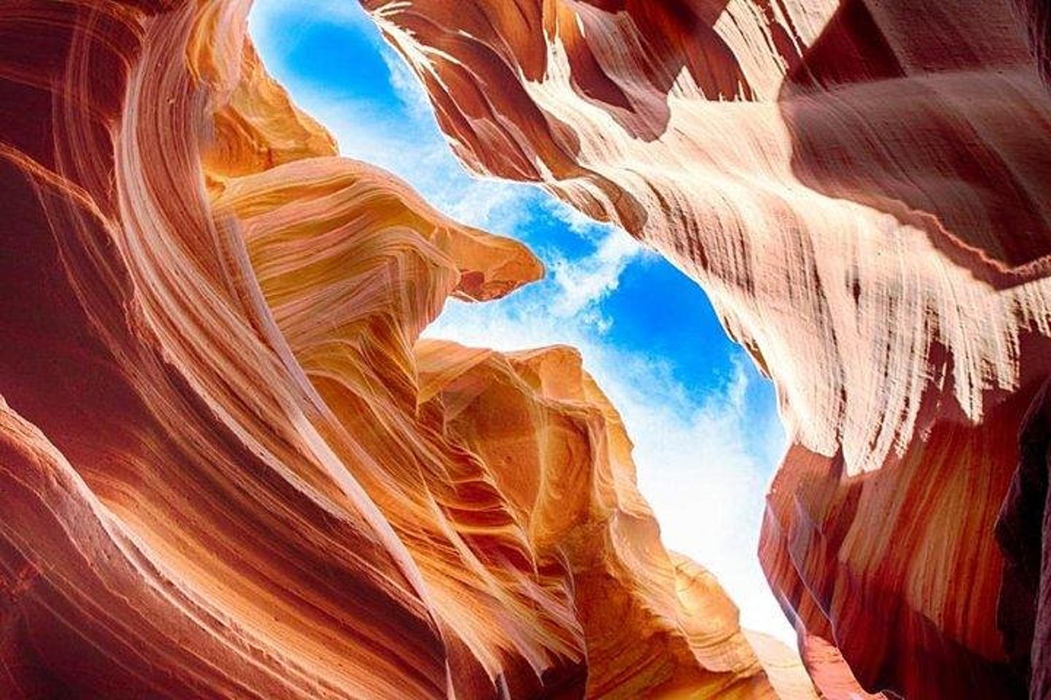 Page Upper Antelope Canyon Tour - Image 5