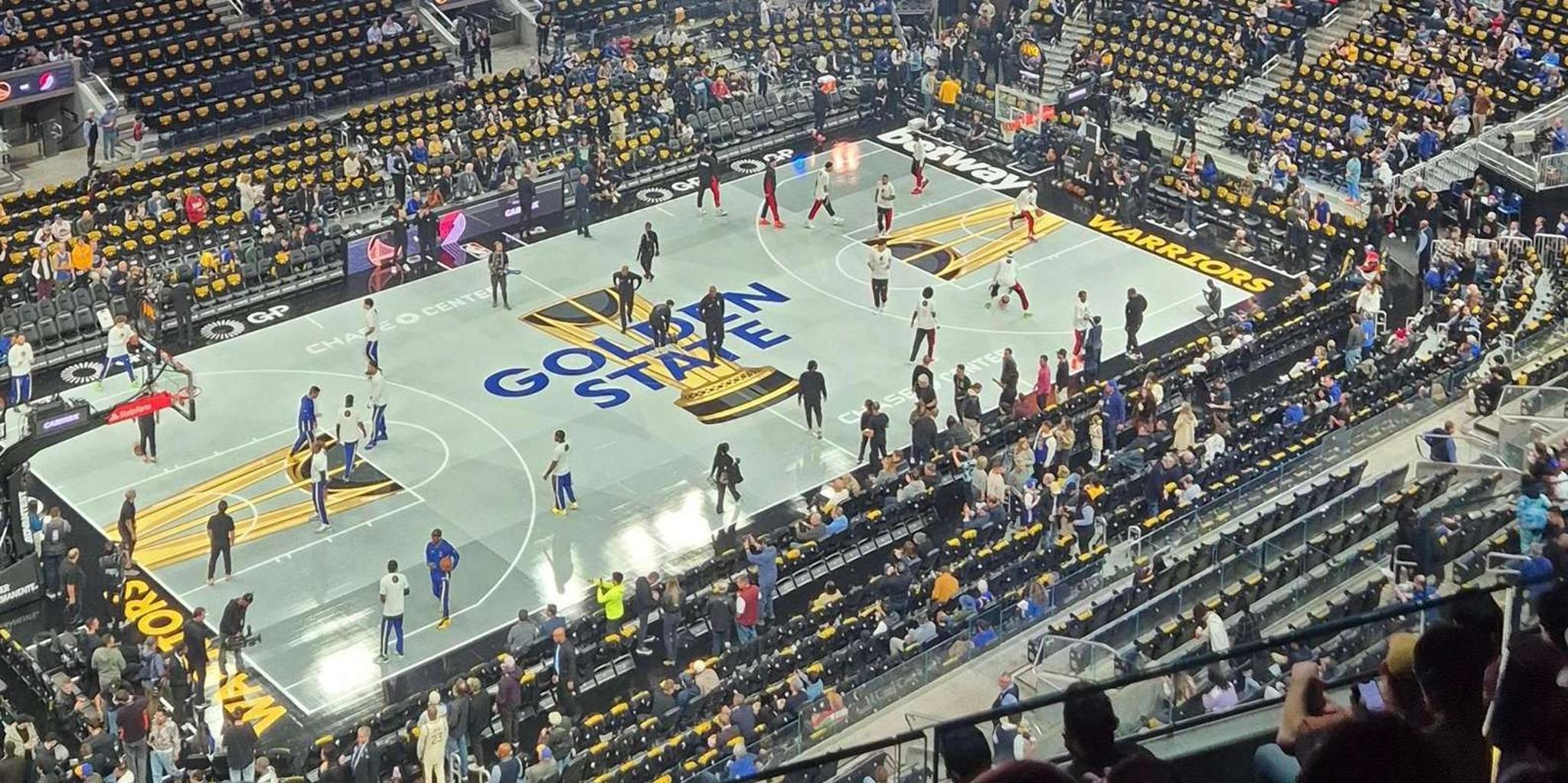 San Francisco Golden State Warriors Basketball Game - Image 5