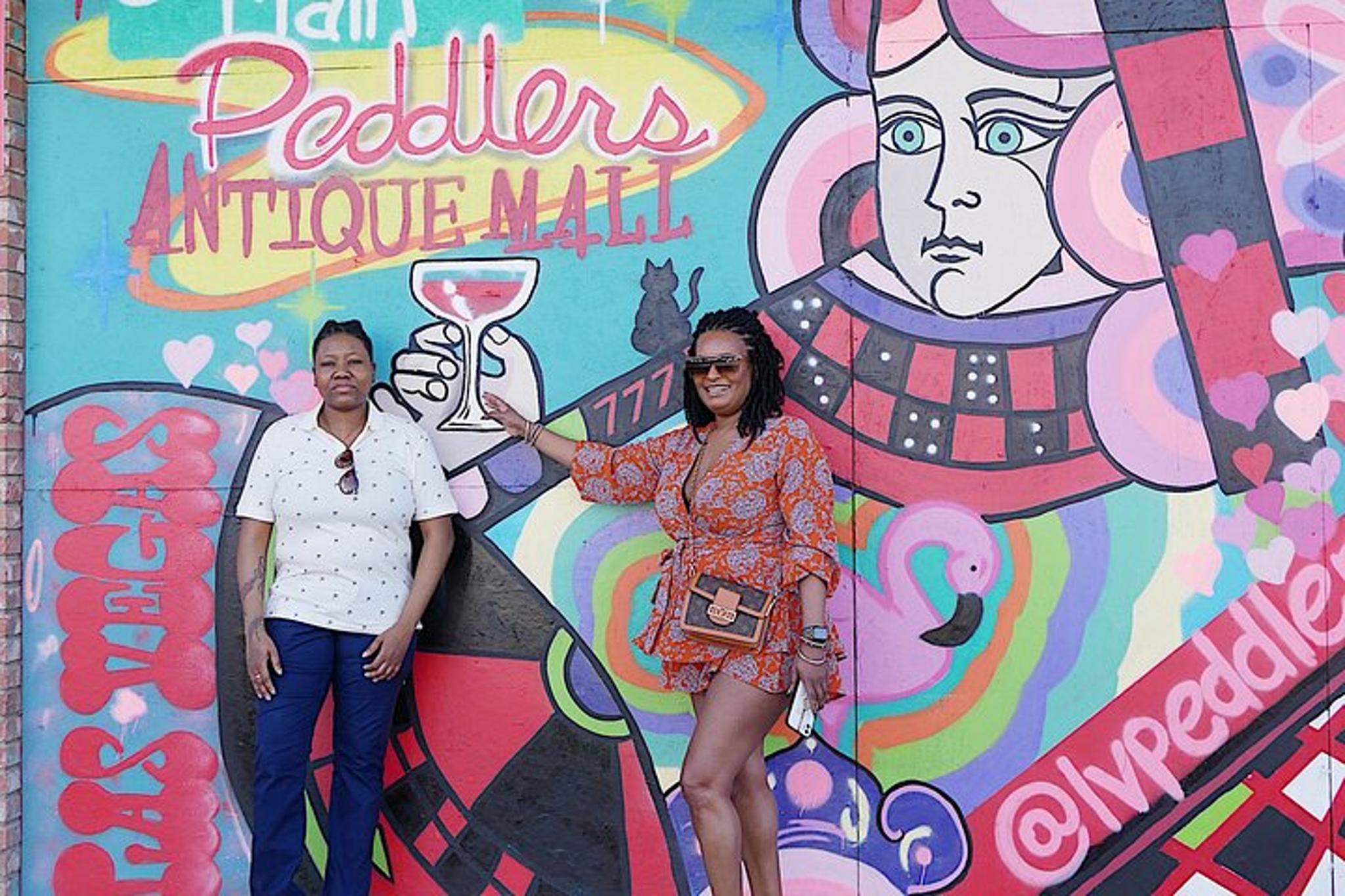 Las Vegas Vintage Shopping Tour with Photos and Lunch - Image 3