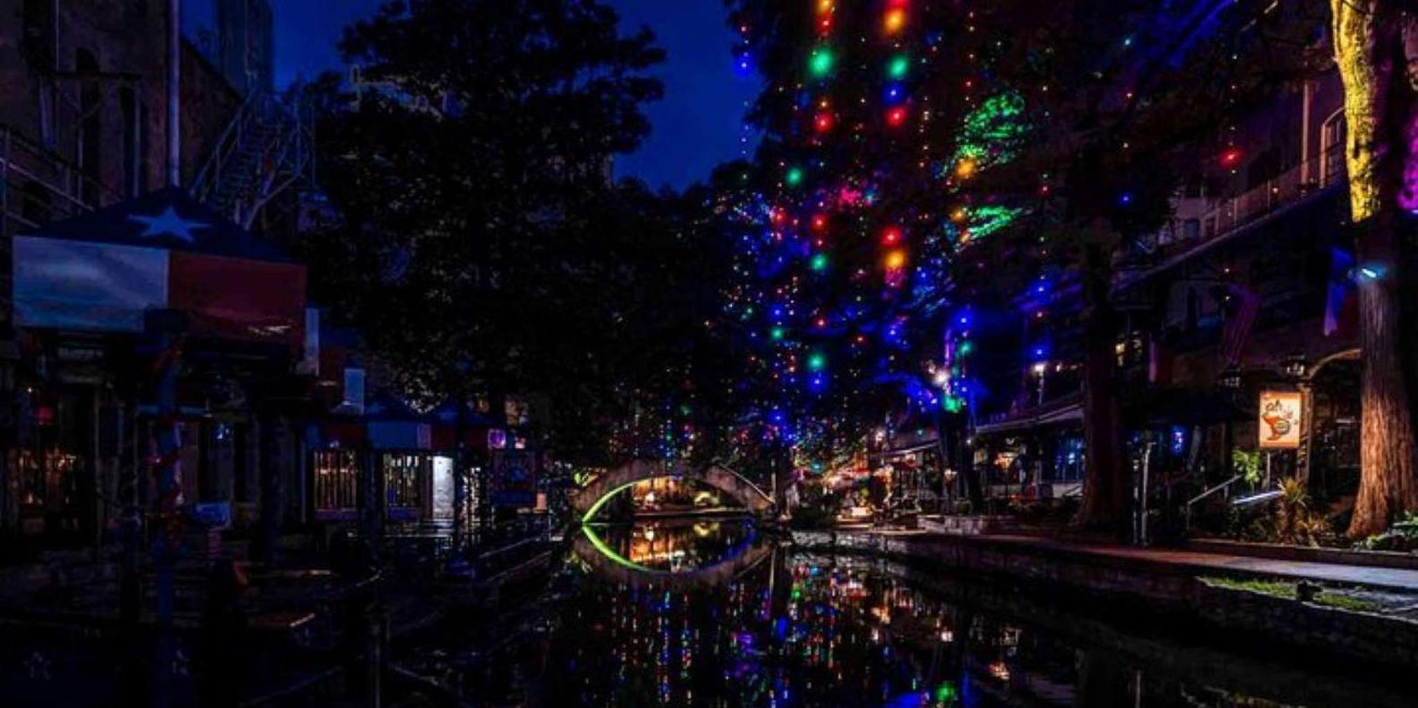 San Antonio Romantic Night Walk for Couples - Image 6