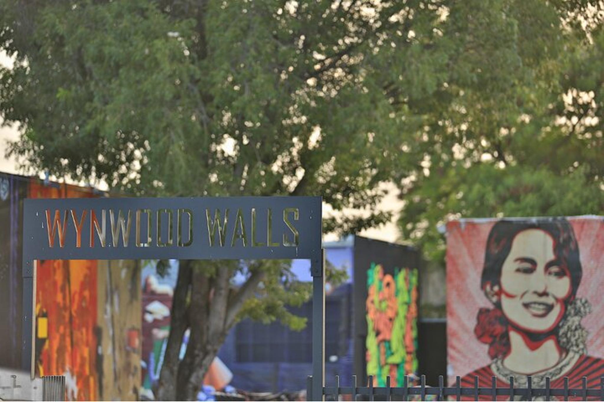 Miami City Tour and Biscayne Bay Cruise with Dolphin Mall - Image 1