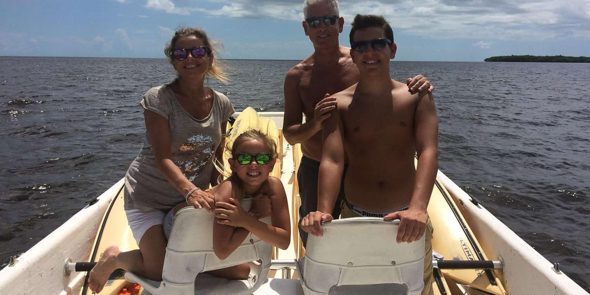 Marco Island 10,000 Islands Shelling Boat Tour 2 hr - Image 4